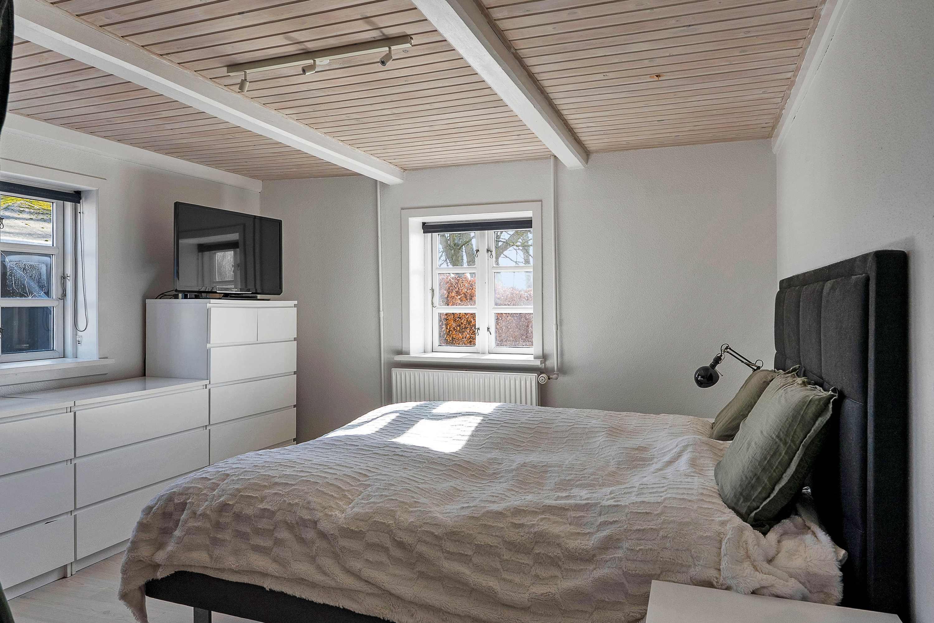 Fremhævet soveværelse billede i fuldskærmstilstand. Billede af Marbækvej 24, Marbæk, 5450 Otterup