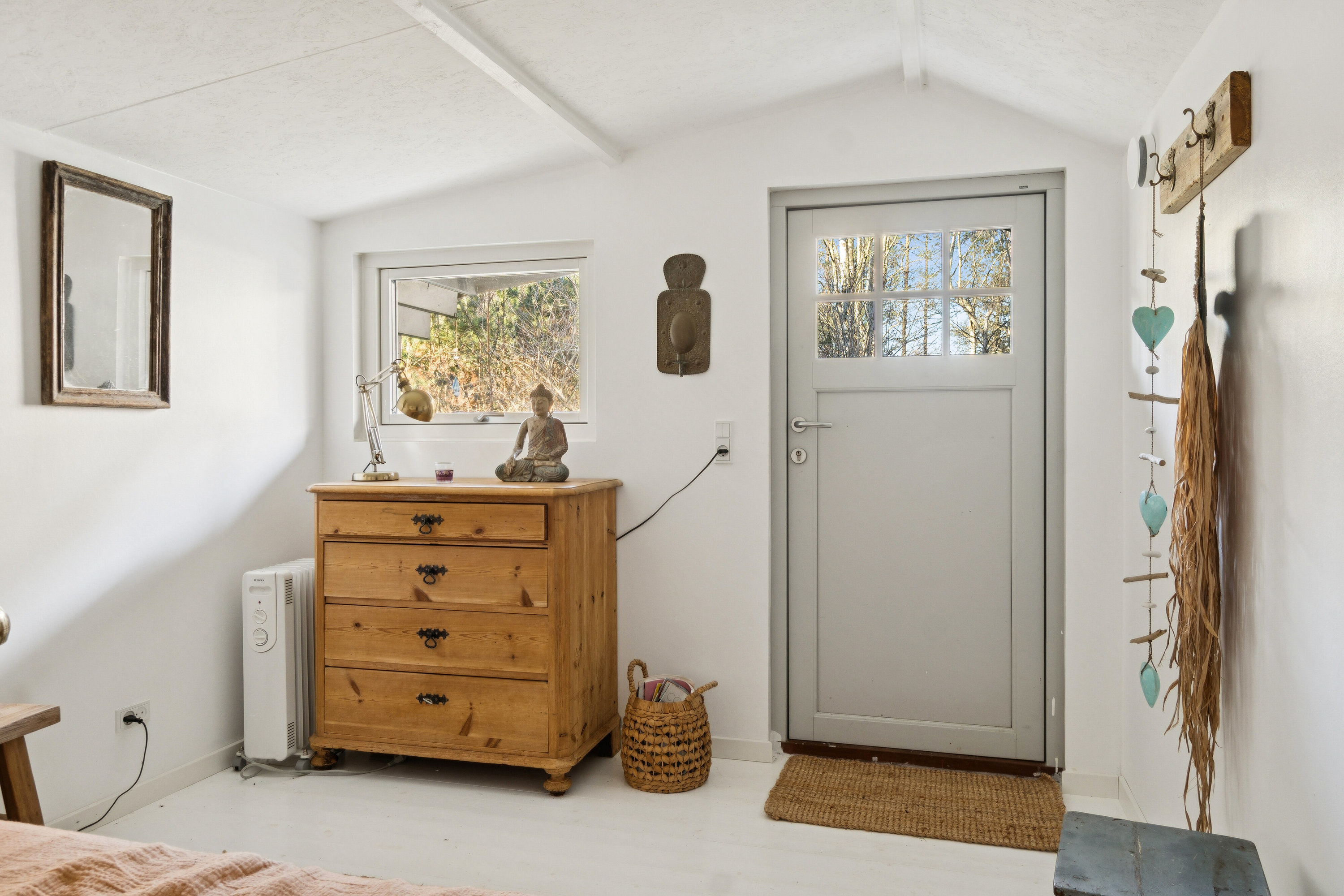 Fremhævet soveværelse billede i fuldskærmstilstand. Billede af Koglevænget 12, Stenstrup, 4573 Højby