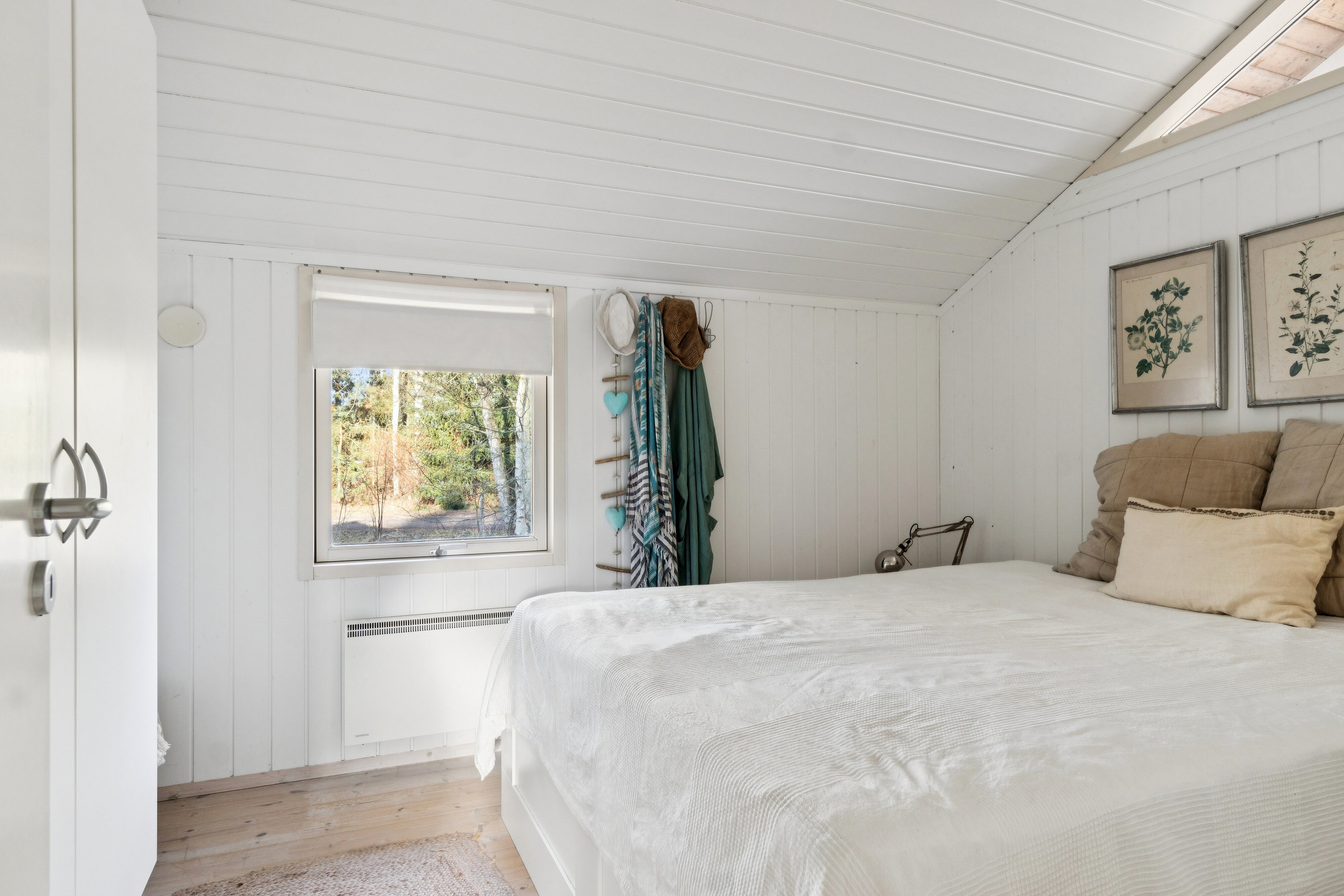 Fremhævet soveværelse billede i fuldskærmstilstand. Billede af Koglevænget 12, Stenstrup, 4573 Højby