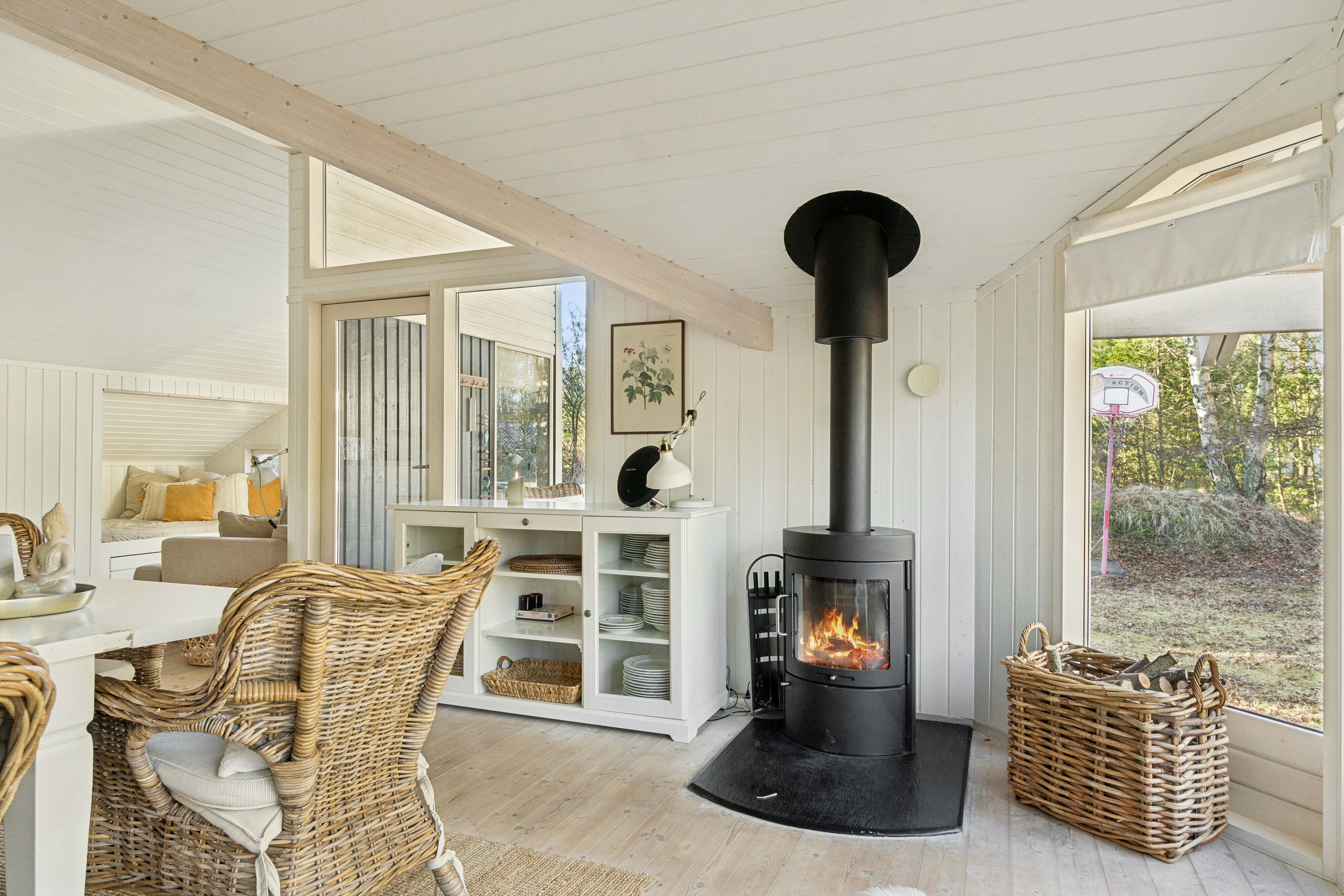 Fremhævet stue billede i fuldskærmstilstand. Billede af Koglevænget 12, Stenstrup, 4573 Højby