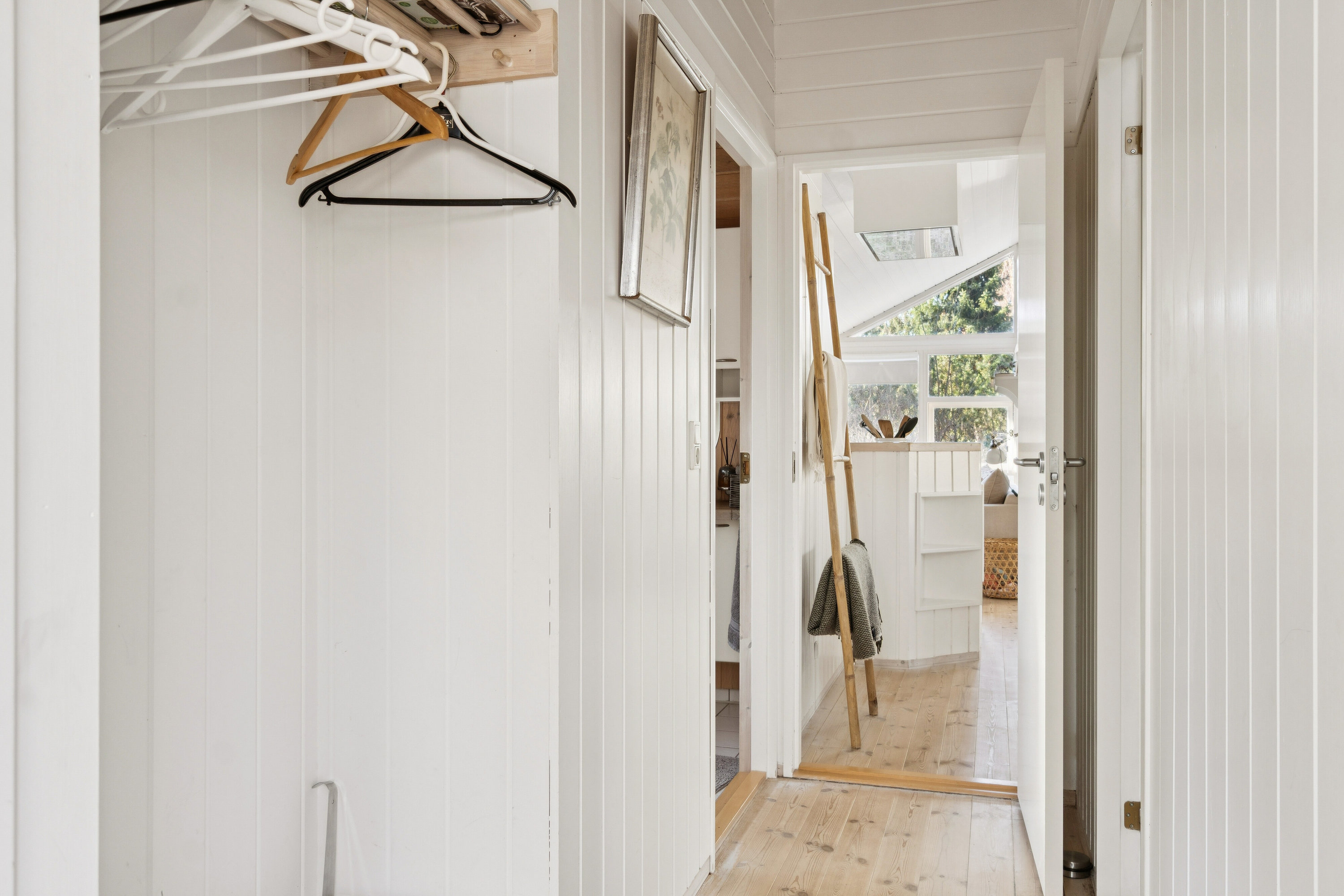 Fremhævet gang billede i fuldskærmstilstand. Billede af Koglevænget 12, Stenstrup, 4573 Højby