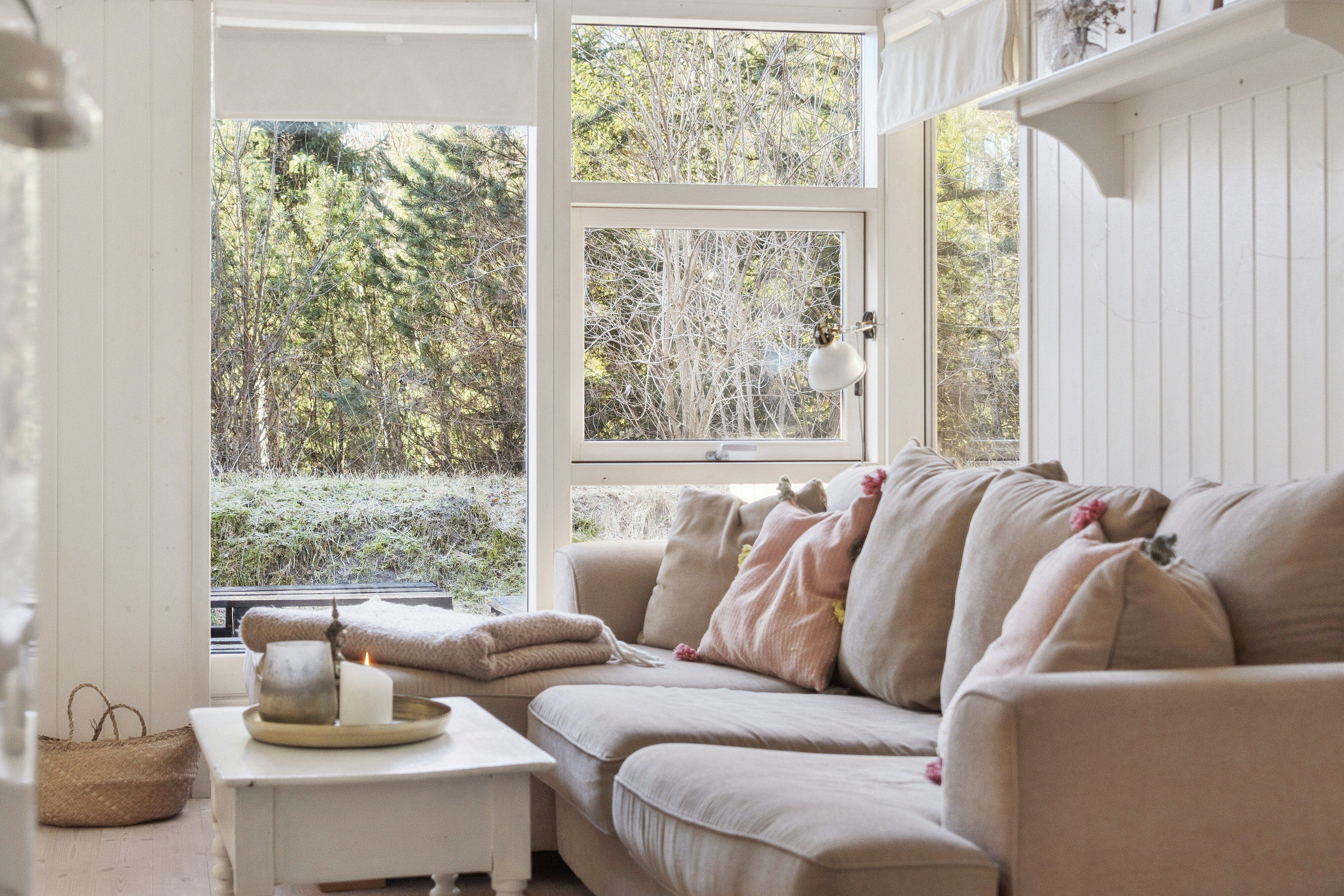 Fremhævet stue billede i fuldskærmstilstand. Billede af Koglevænget 12, Stenstrup, 4573 Højby