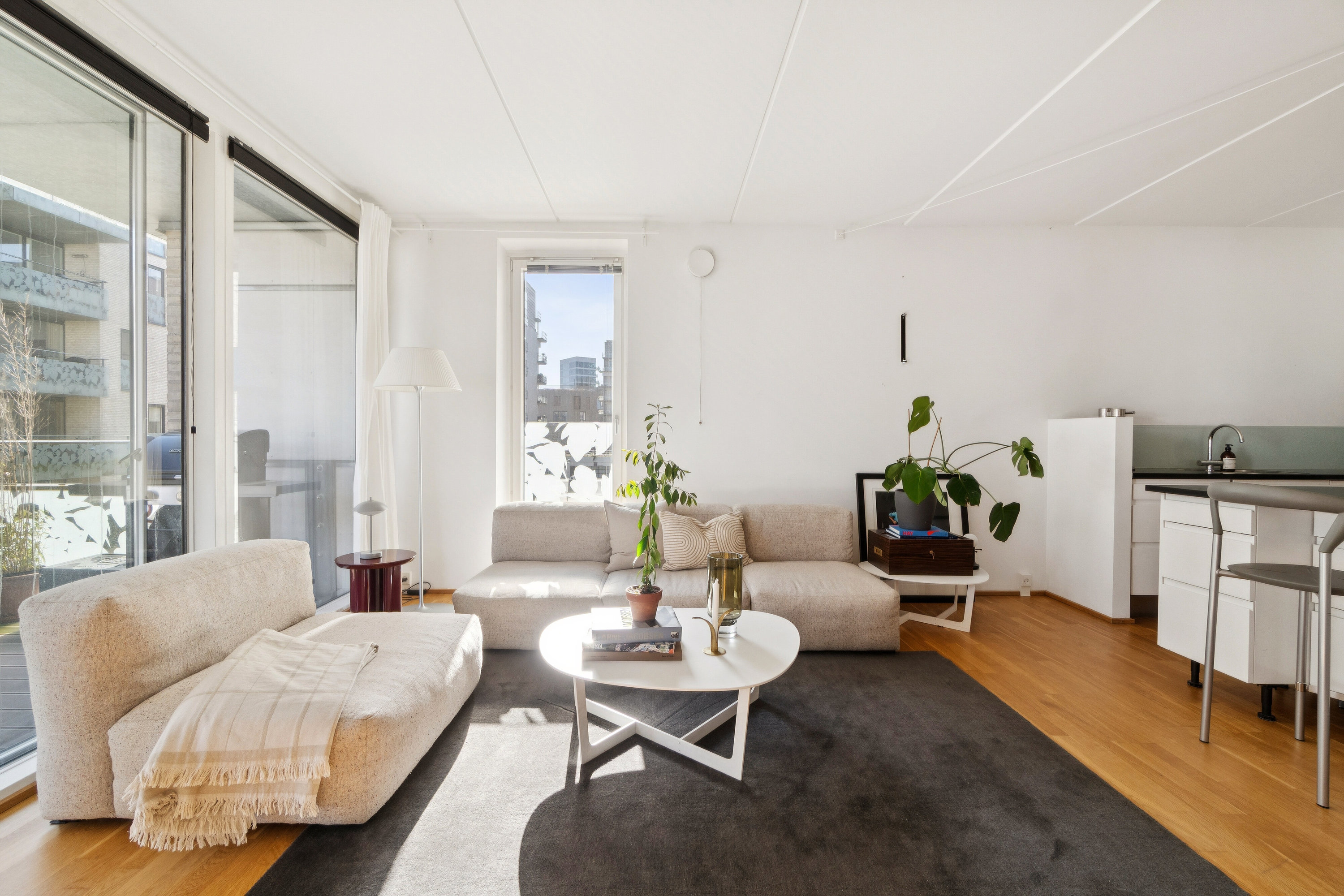 Fremhævet stue billede i fuldskærmstilstand. Billede af Jens Otto Krags Gade 9, 1. 2., 2300 København S