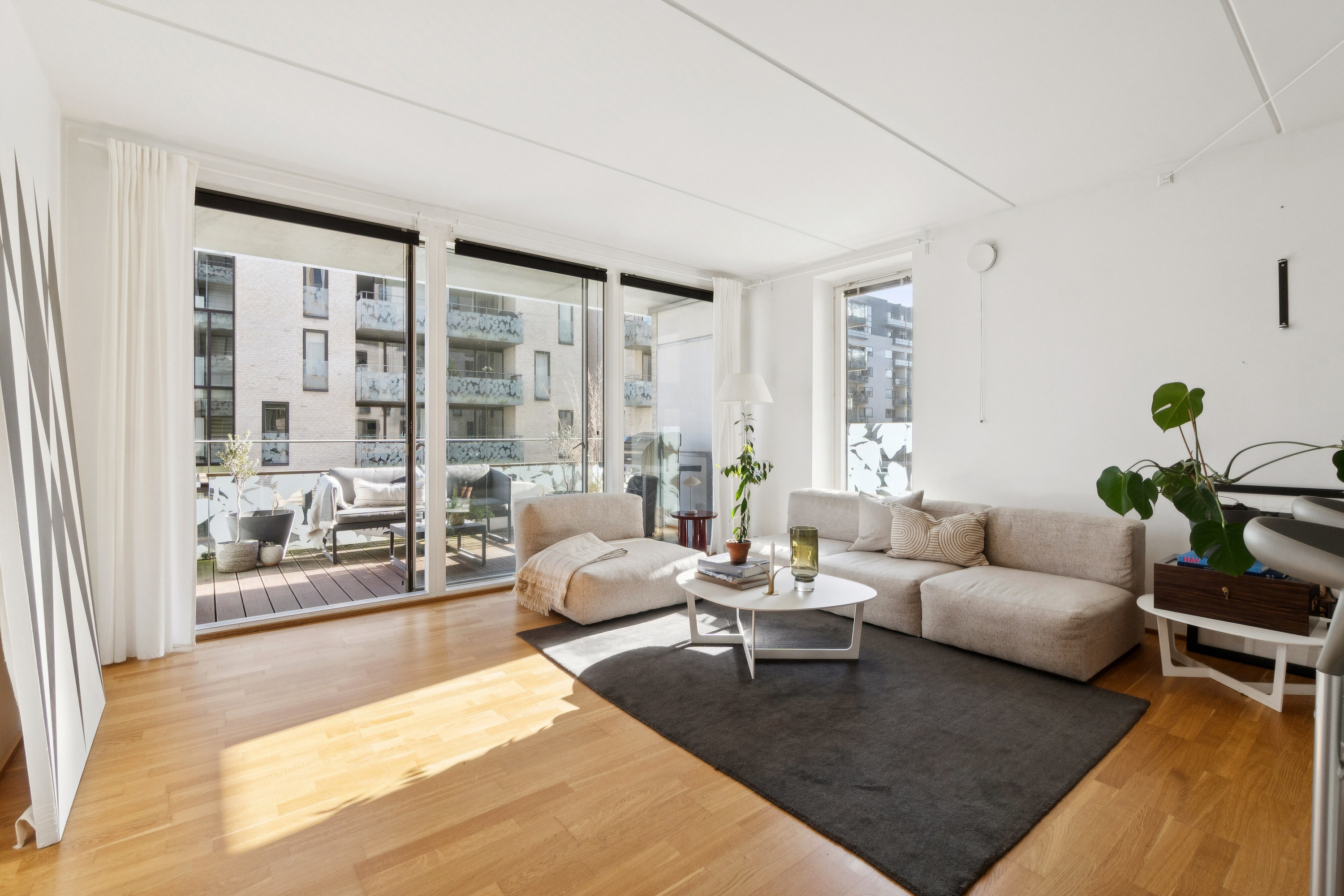 Fremhævet stue billede i fuldskærmstilstand. Billede af Jens Otto Krags Gade 9, 1. 2., 2300 København S