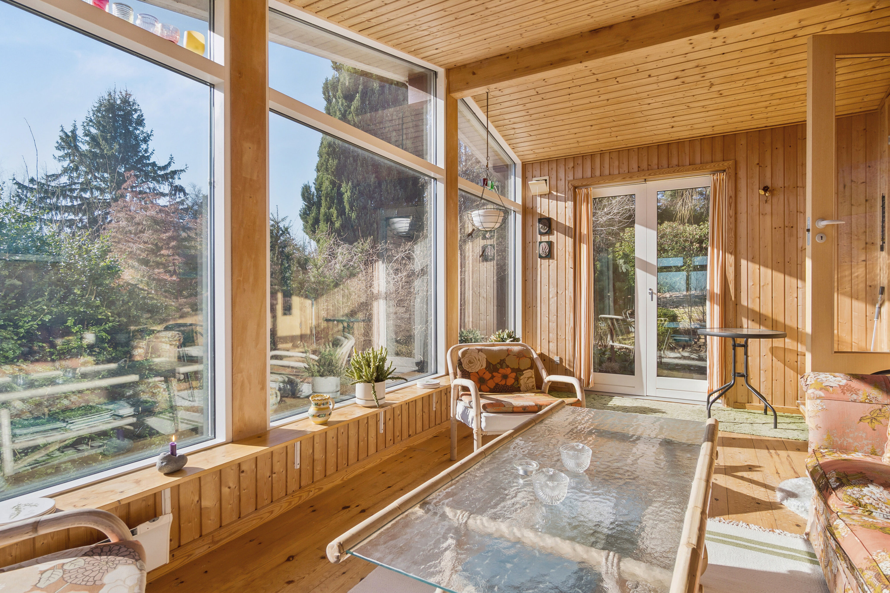 Fremhævet udestue billede i fuldskærmstilstand. Billede af Skovspurvevej 19, Kregme, 3300 Frederiksværk