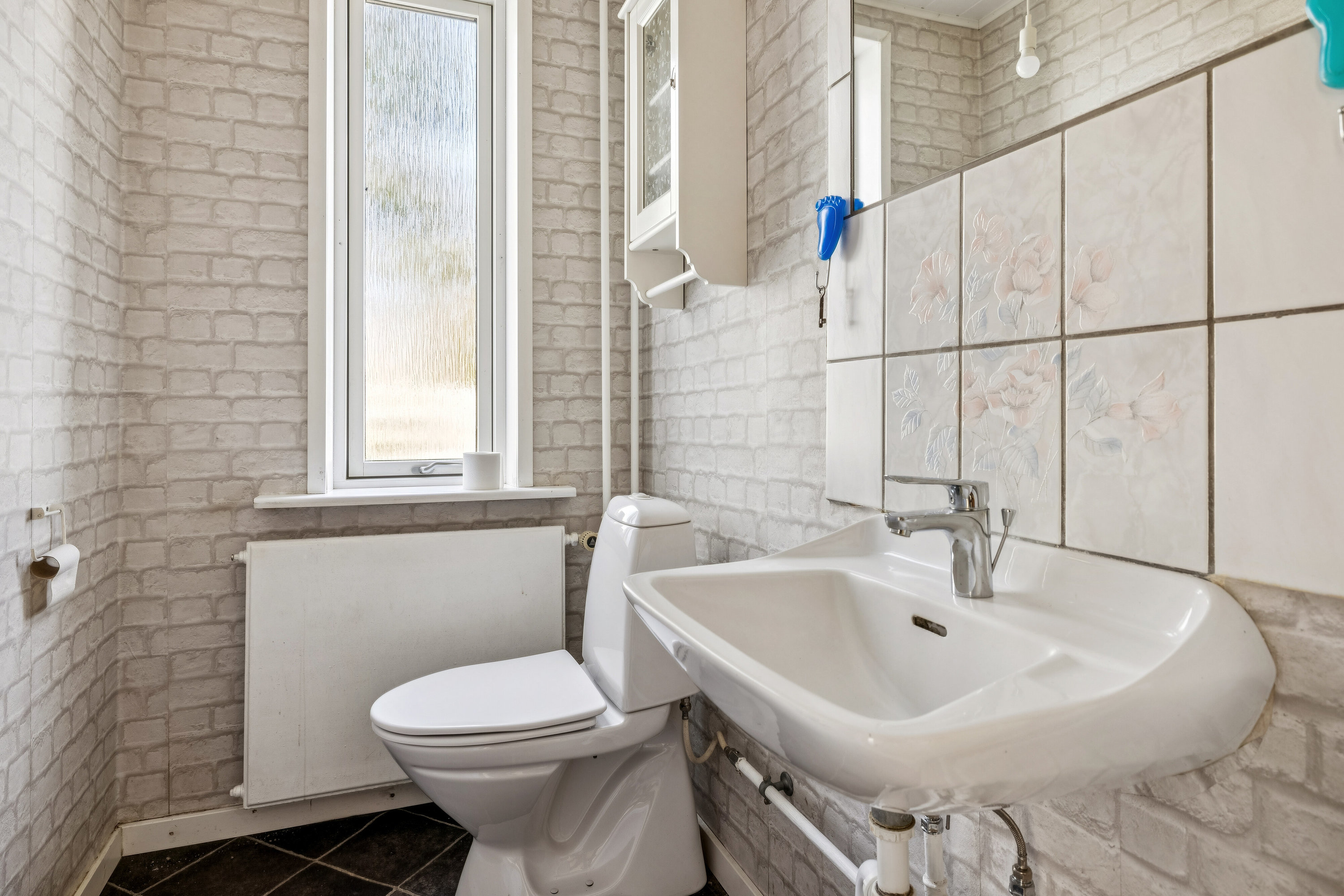 Fremhævet badeværelse billede i fuldskærmstilstand. Billede af Nordre Landevej 43, Simmerbølle, 5900 Rudkøbing