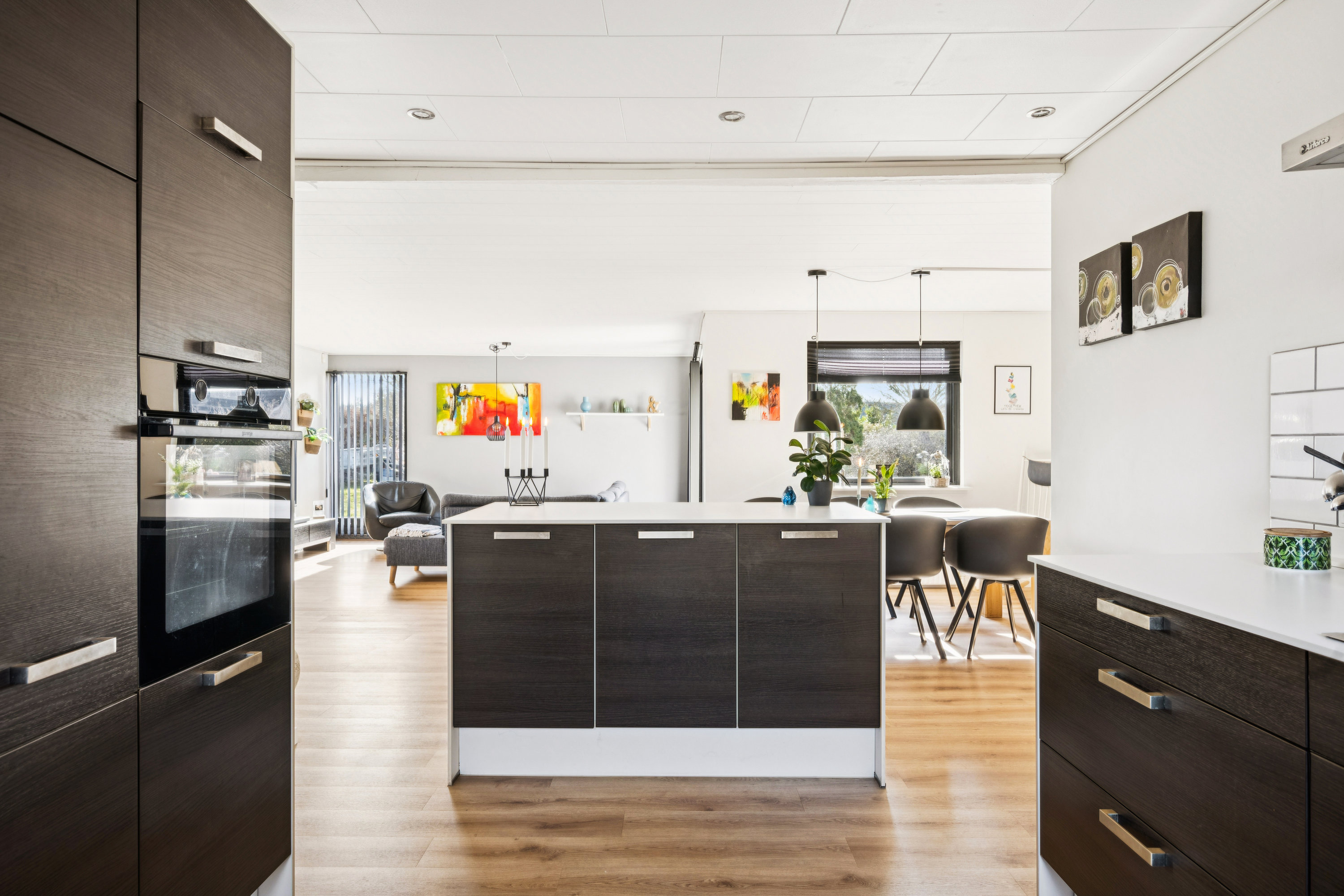 Fremhævet køkken billede i fuldskærmstilstand. Billede af Skovsvinget 2, 8400 Ebeltoft