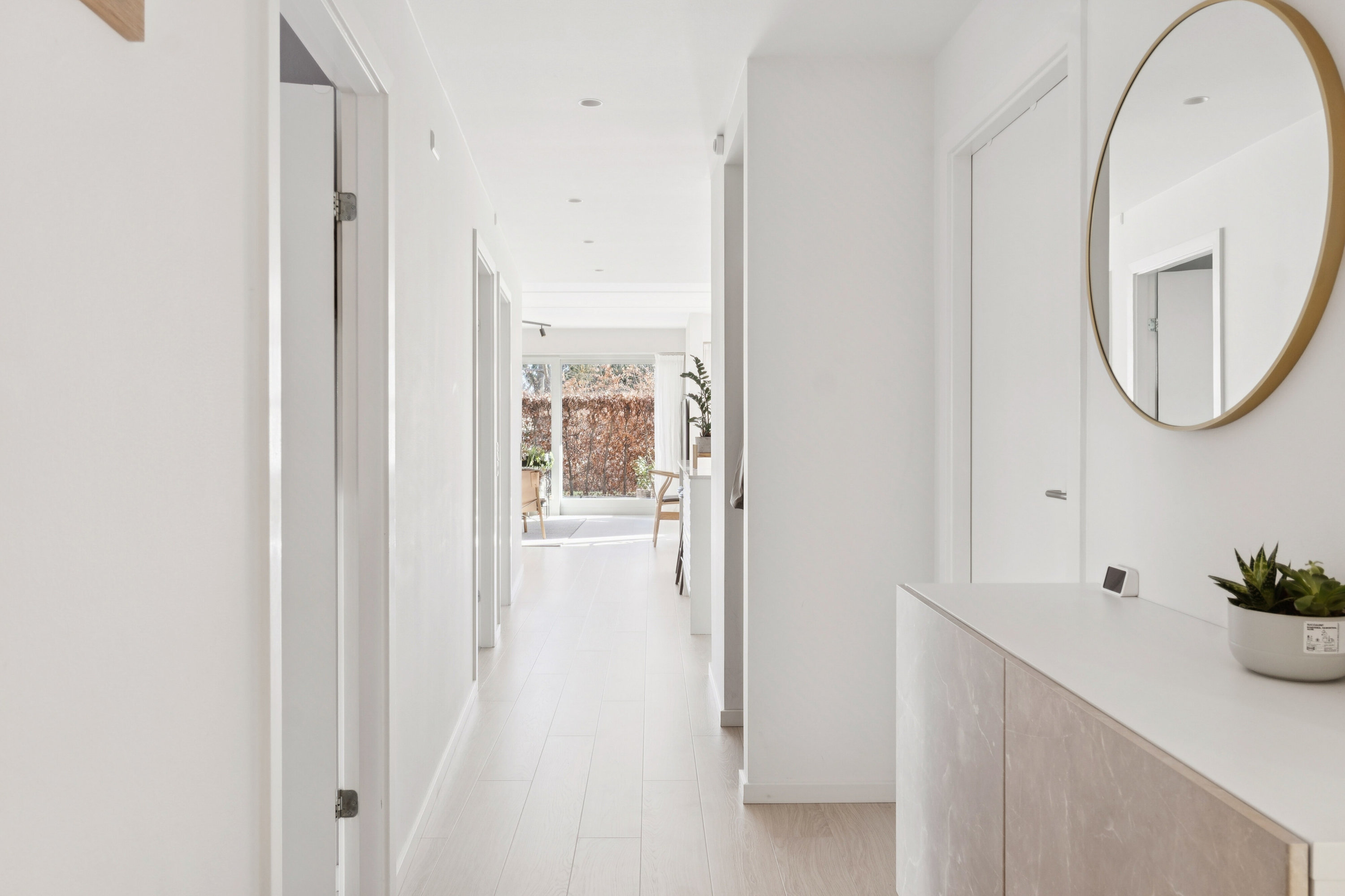 Fremhævet gang billede i fuldskærmstilstand. Billede af Rønne Alle 12, st.. c., 2800 Kongens Lyngby