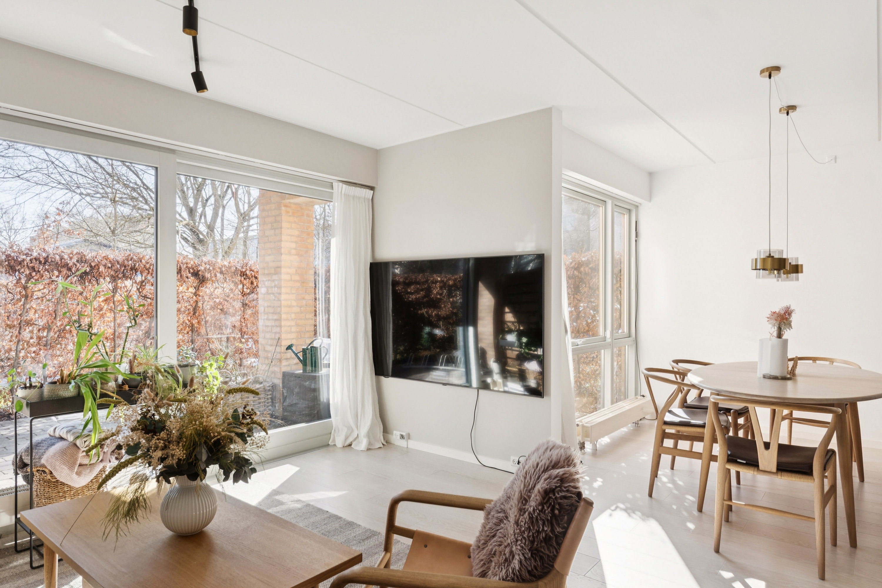 Fremhævet spisestue billede i fuldskærmstilstand. Billede af Rønne Alle 12, st.. c., 2800 Kongens Lyngby