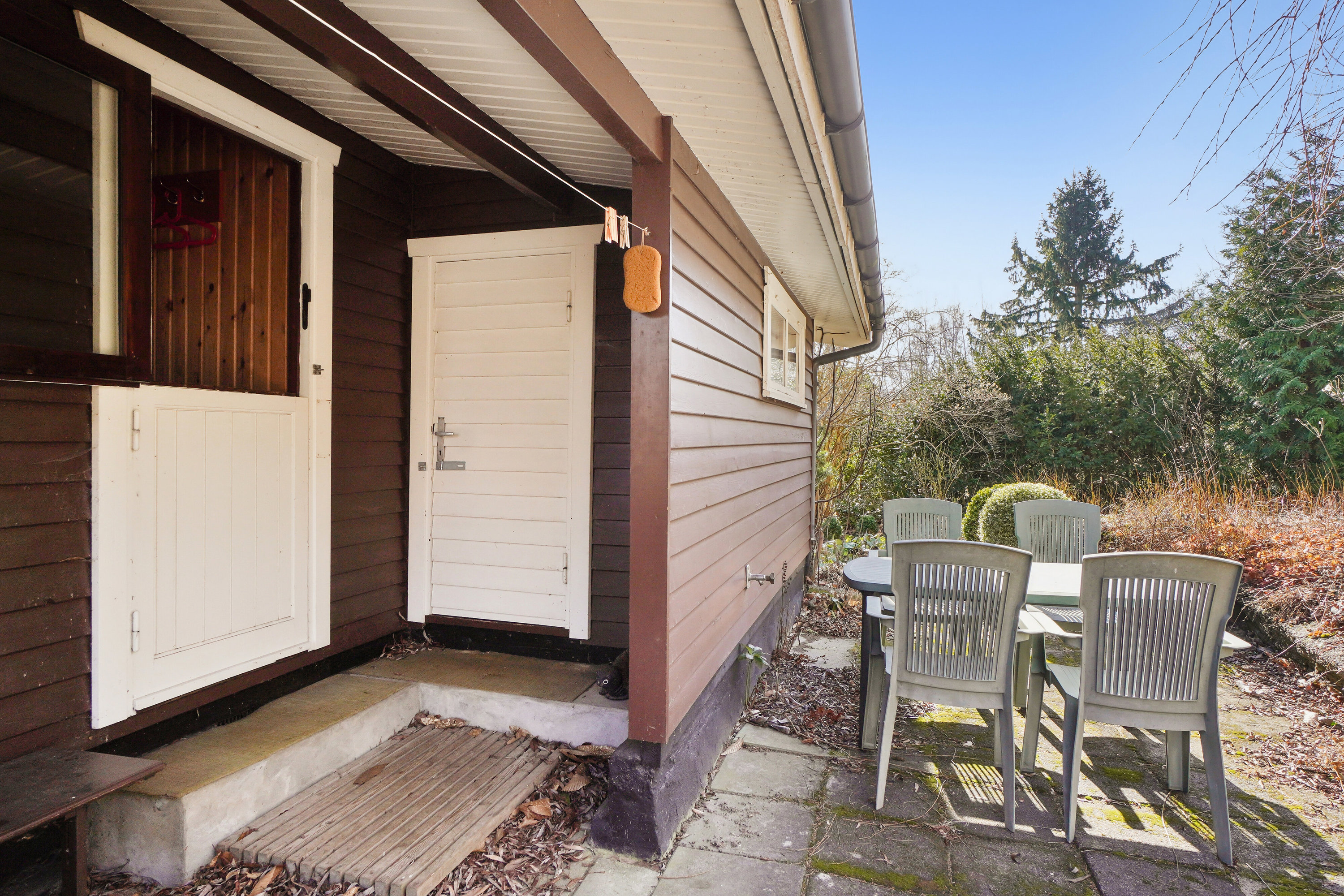 Fremhævet terrasse billede i fuldskærmstilstand. Billede af Skovspurvevej 19, Kregme, 3300 Frederiksværk