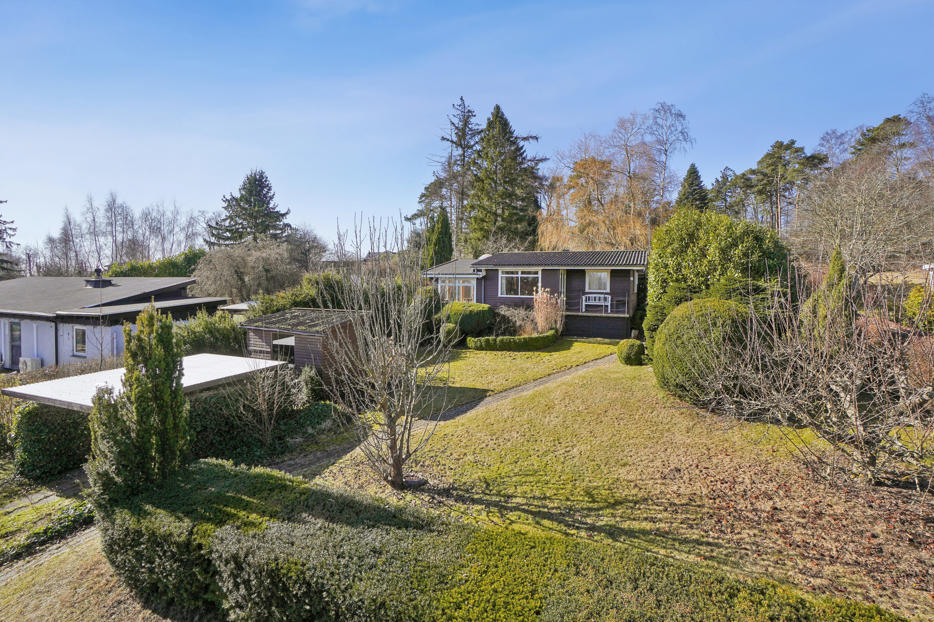 Fremhævet set fra vejen billede i fuldskærmstilstand. Billede af Skovspurvevej 19, Kregme, 3300 Frederiksværk