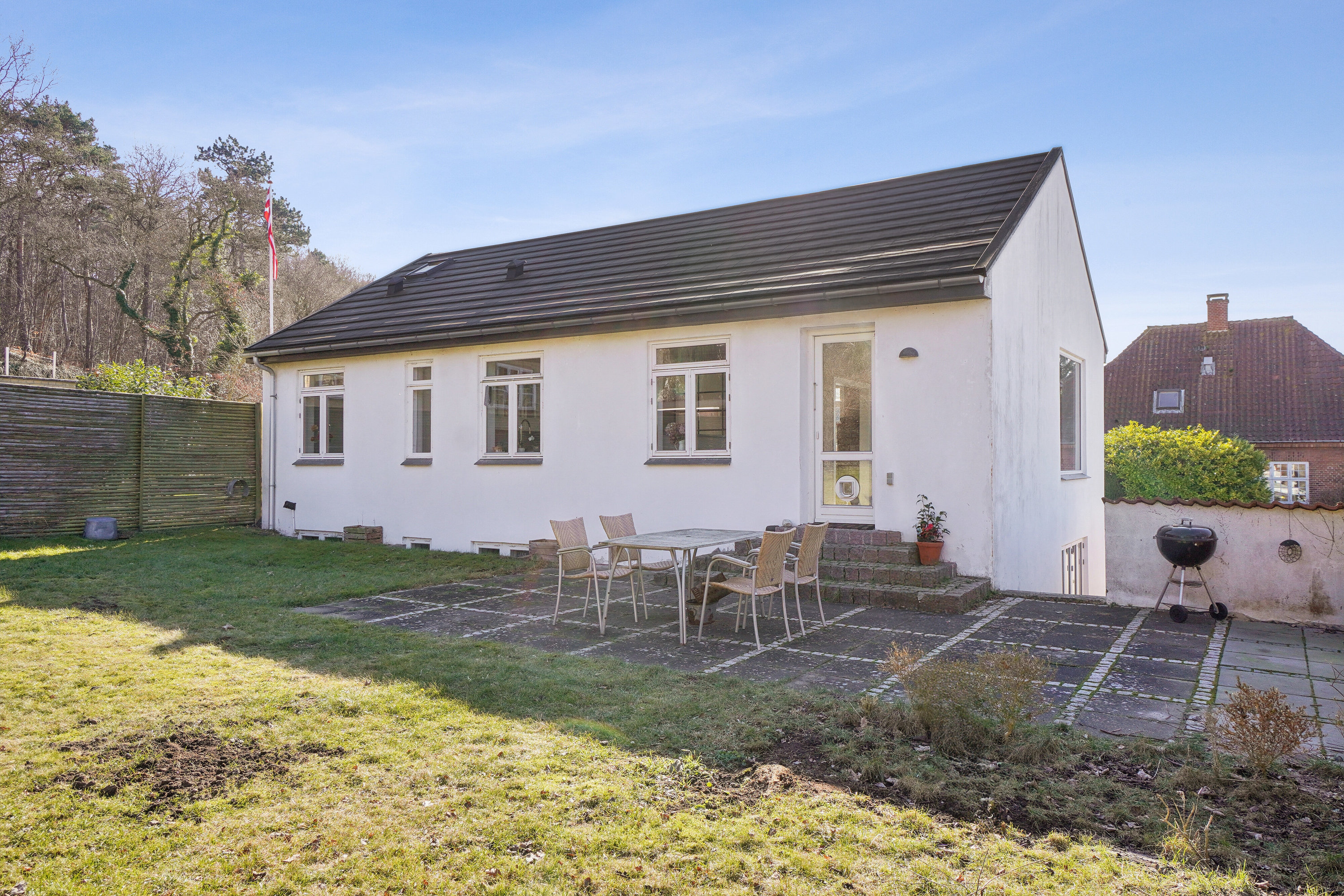 Fremhævet set fra haven billede i fuldskærmstilstand. Billede af Frydsvej 15, 3300 Frederiksværk