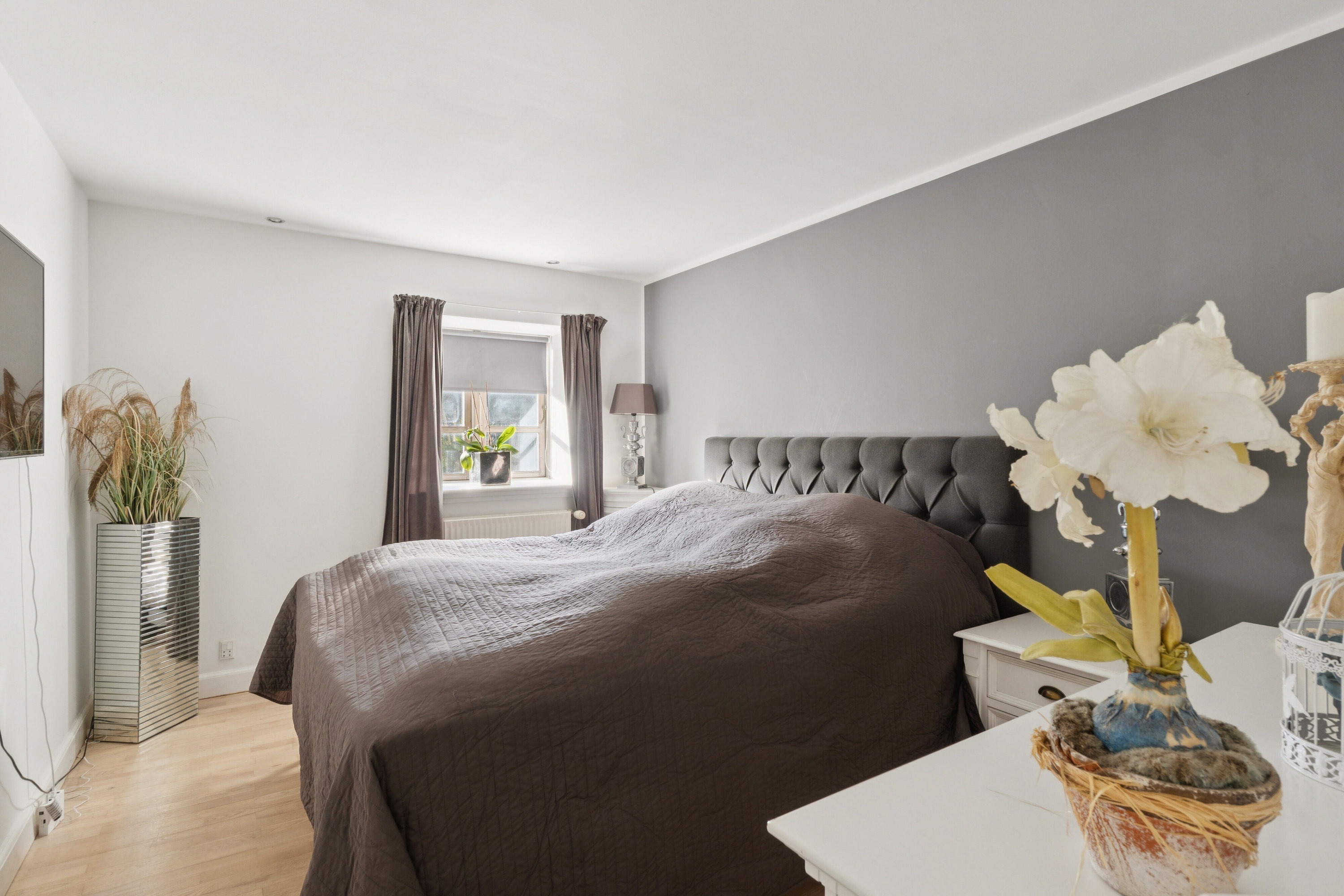 Fremhævet soveværelse billede i fuldskærmstilstand. Billede af Bårsevej 10, 2650 Hvidovre