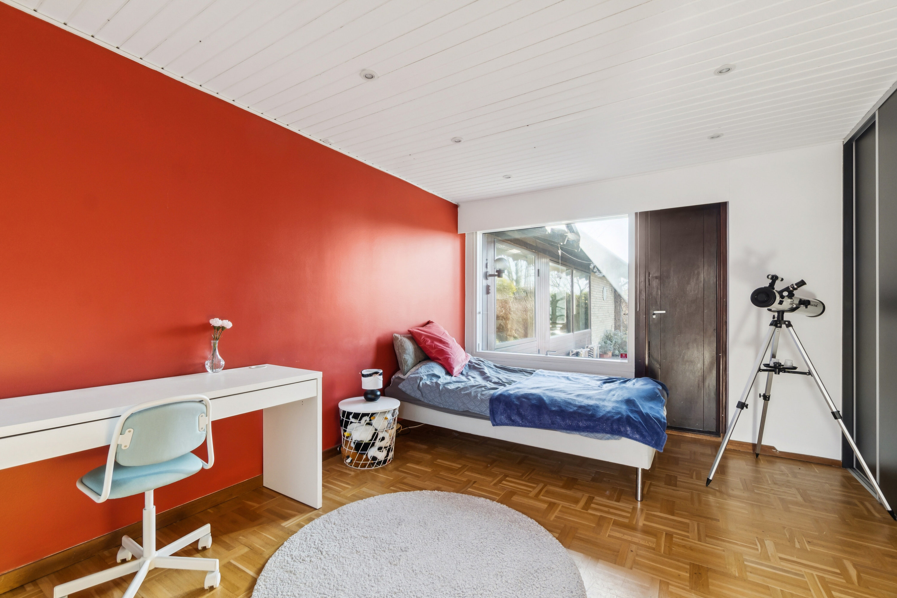 Fremhævet soveværelse billede i fuldskærmstilstand. Billede af Perlevej 24, 2650 Hvidovre