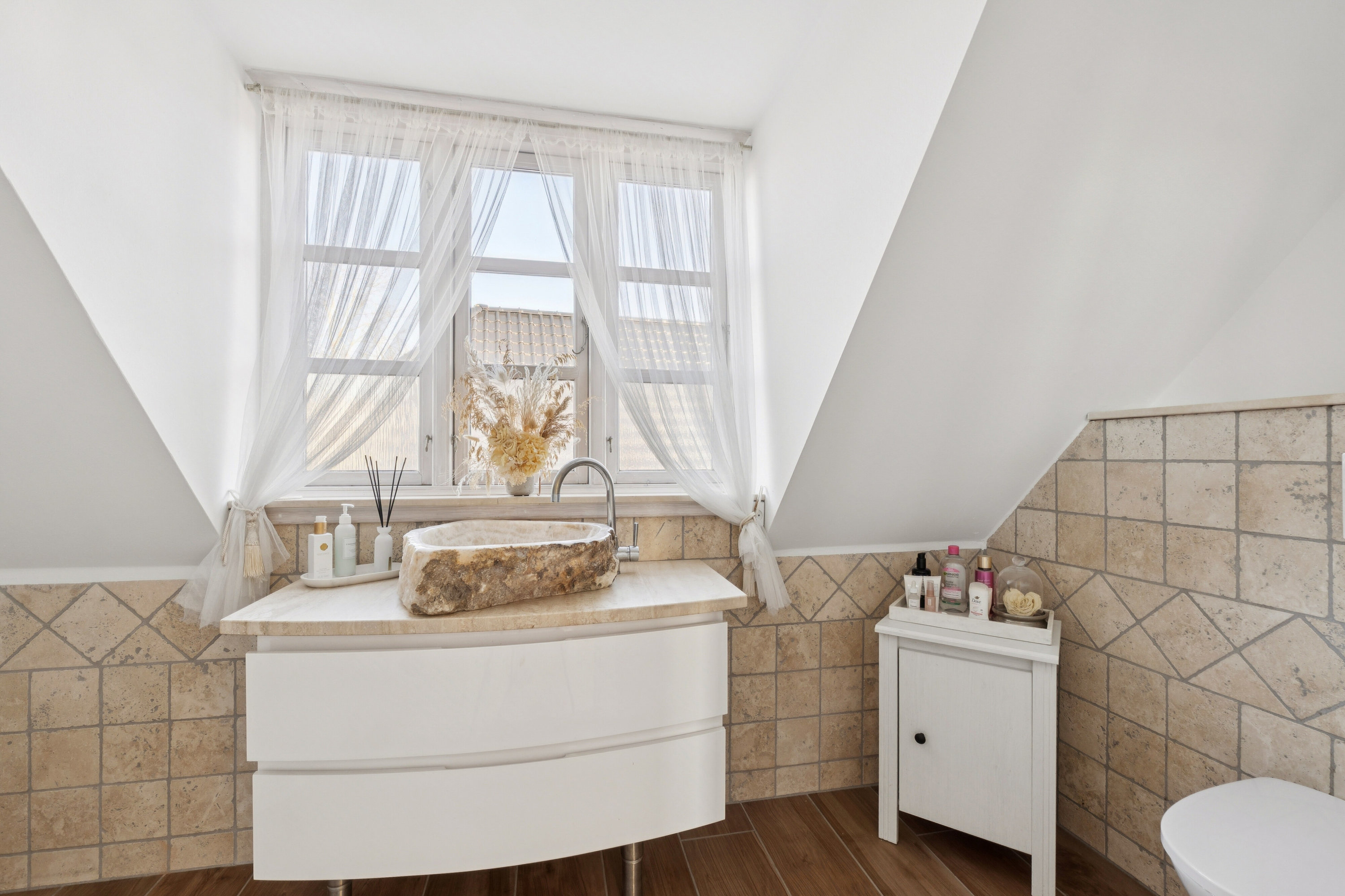 Fremhævet badeværelse billede i fuldskærmstilstand. Billede af Bårsevej 10, 2650 Hvidovre