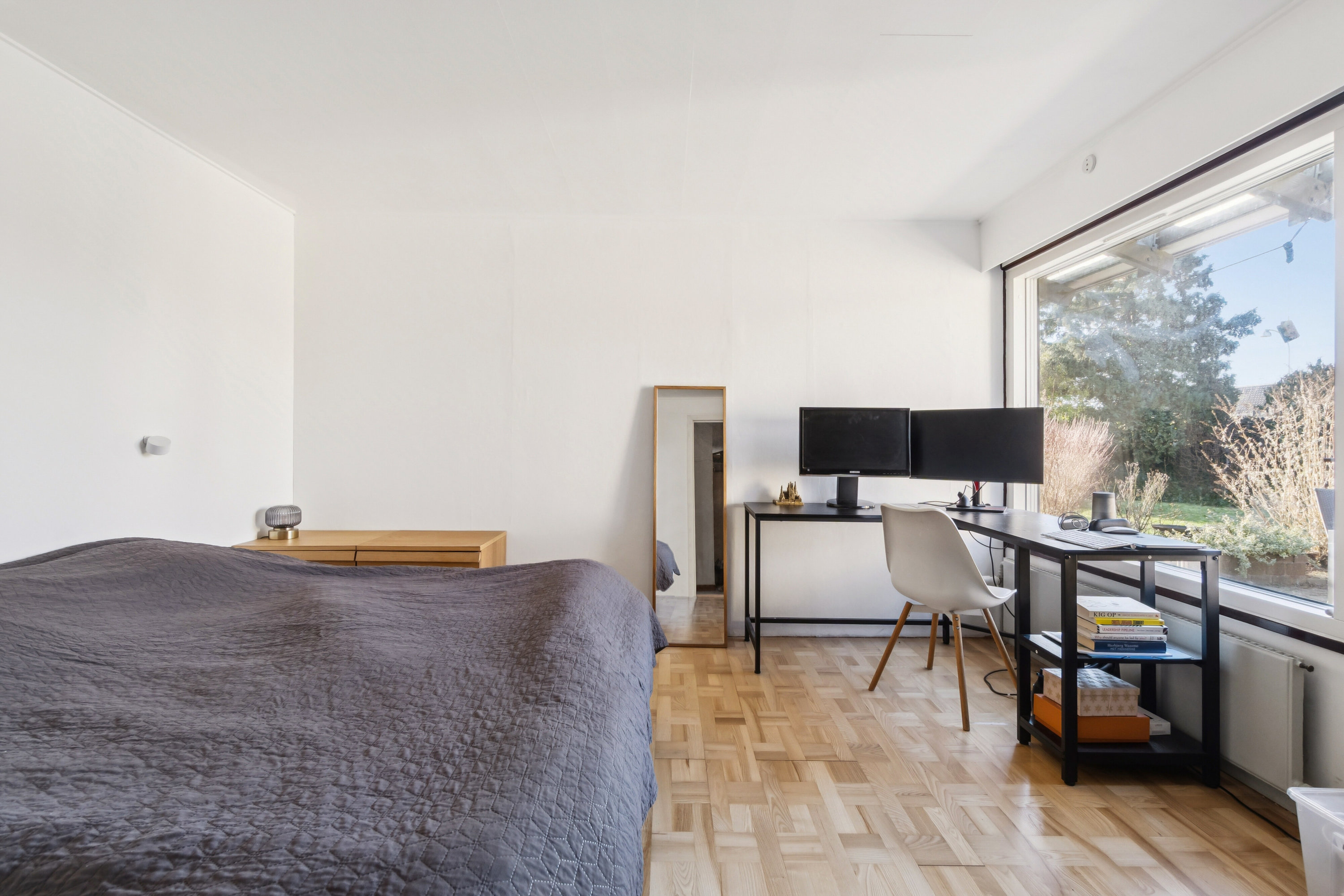 Fremhævet soveværelse billede i fuldskærmstilstand. Billede af Perlevej 24, 2650 Hvidovre