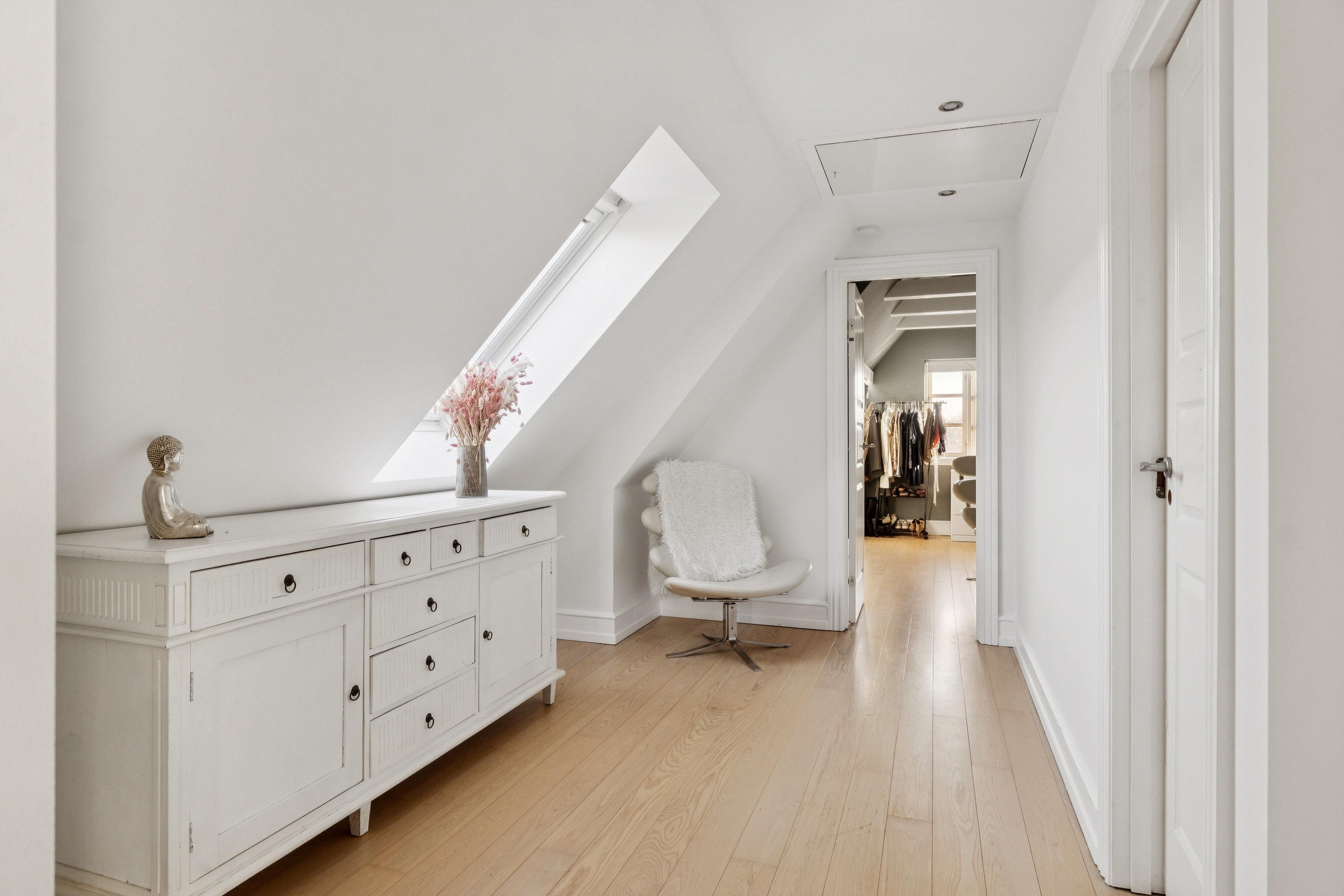 Fremhævet gang billede i fuldskærmstilstand. Billede af Bårsevej 10, 2650 Hvidovre