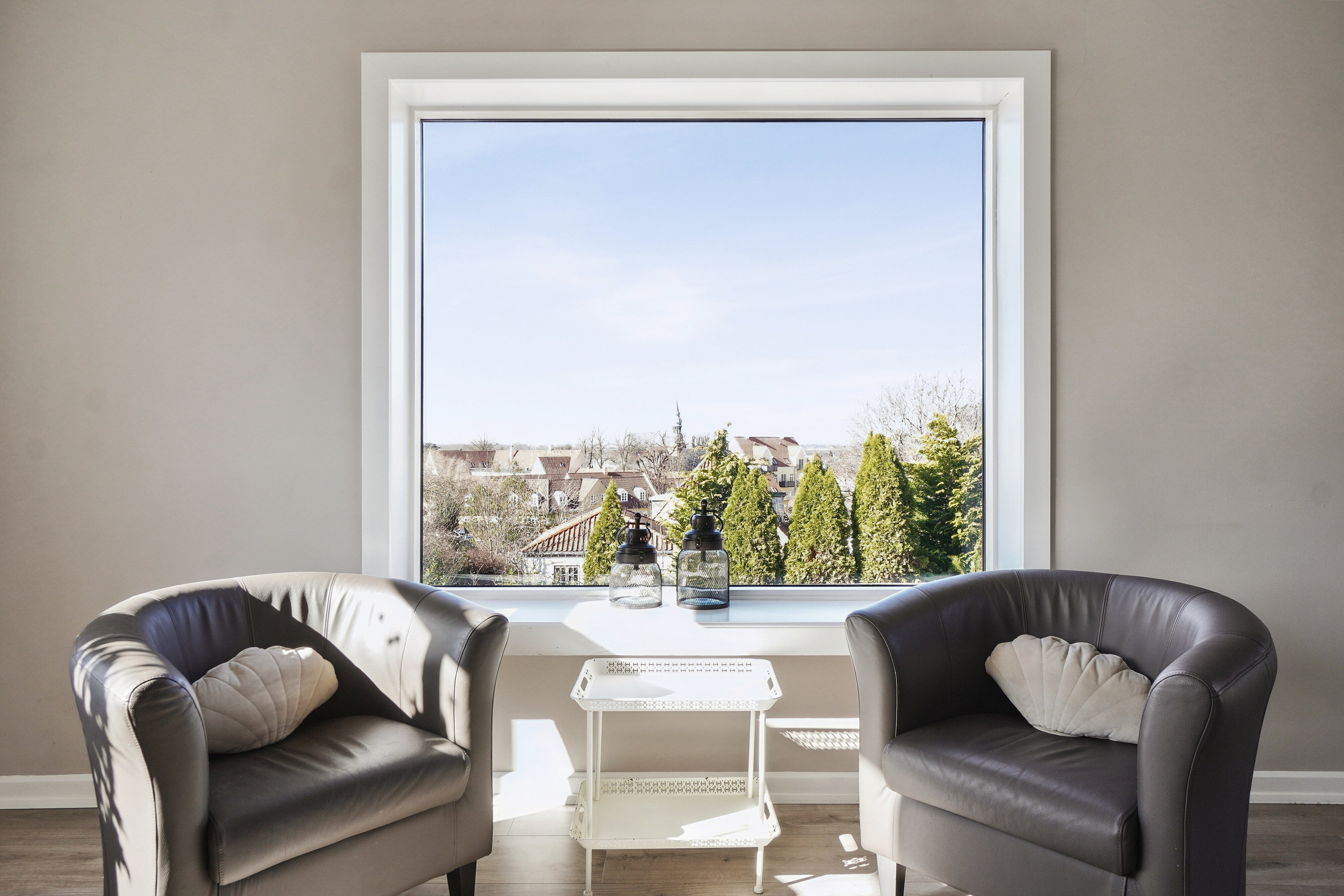 Fremhævet stue billede i fuldskærmstilstand. Billede af Frydsvej 15, 3300 Frederiksværk