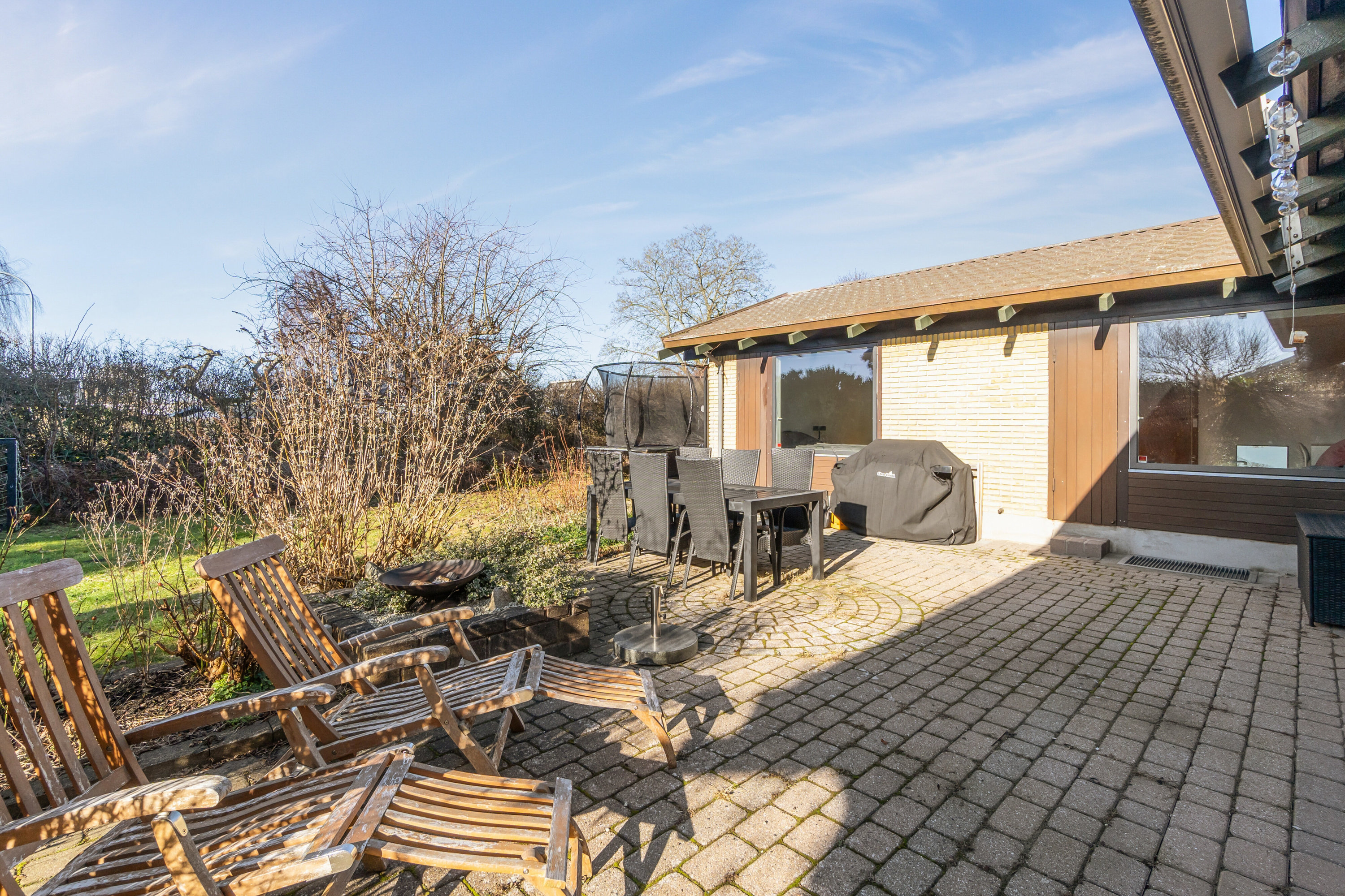 Fremhævet terrasse billede i fuldskærmstilstand. Billede af Perlevej 24, 2650 Hvidovre