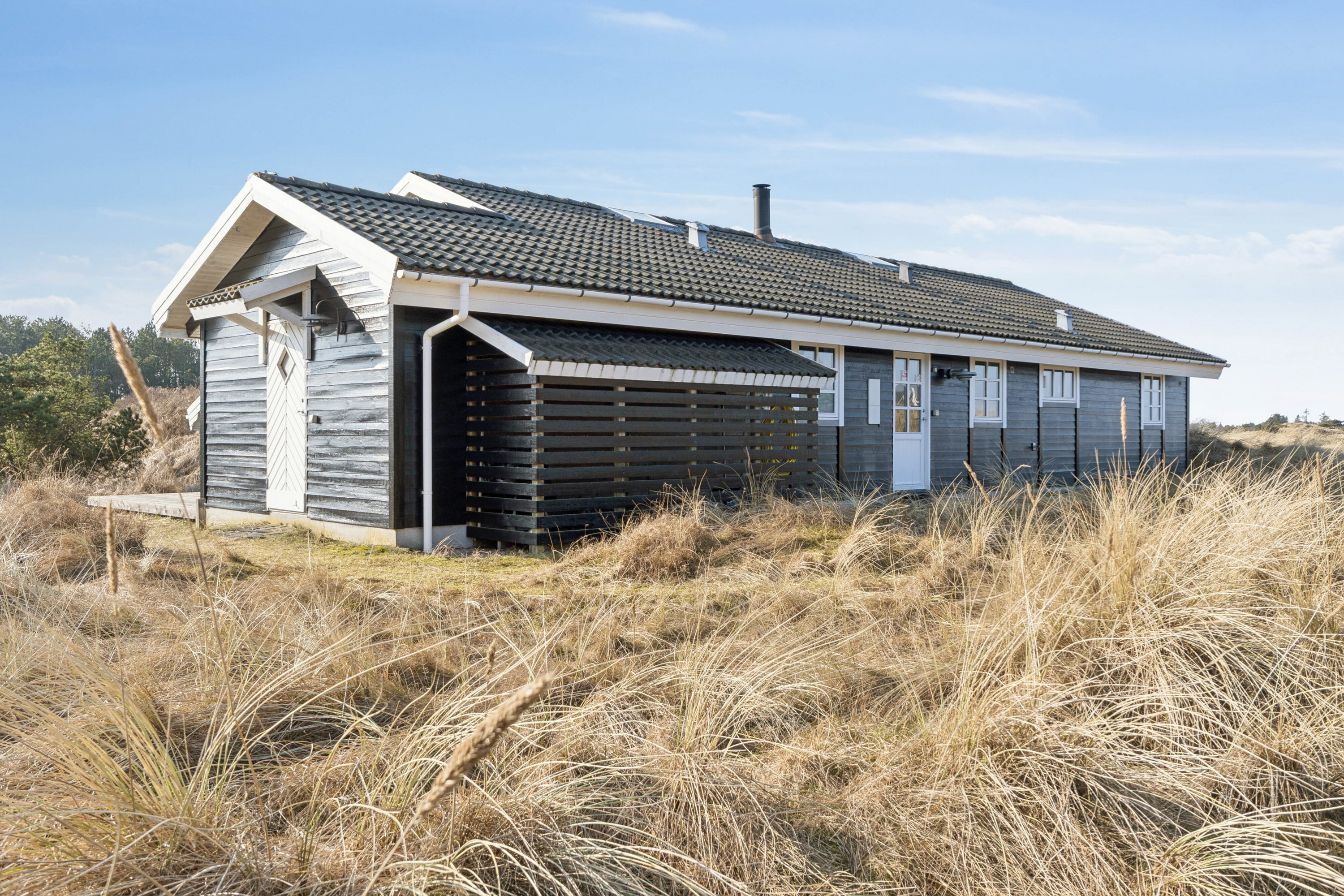 Fremhævet set fra haven billede i fuldskærmstilstand. Billede af Fasanvej 5, Tversted, 9881 Bindslev