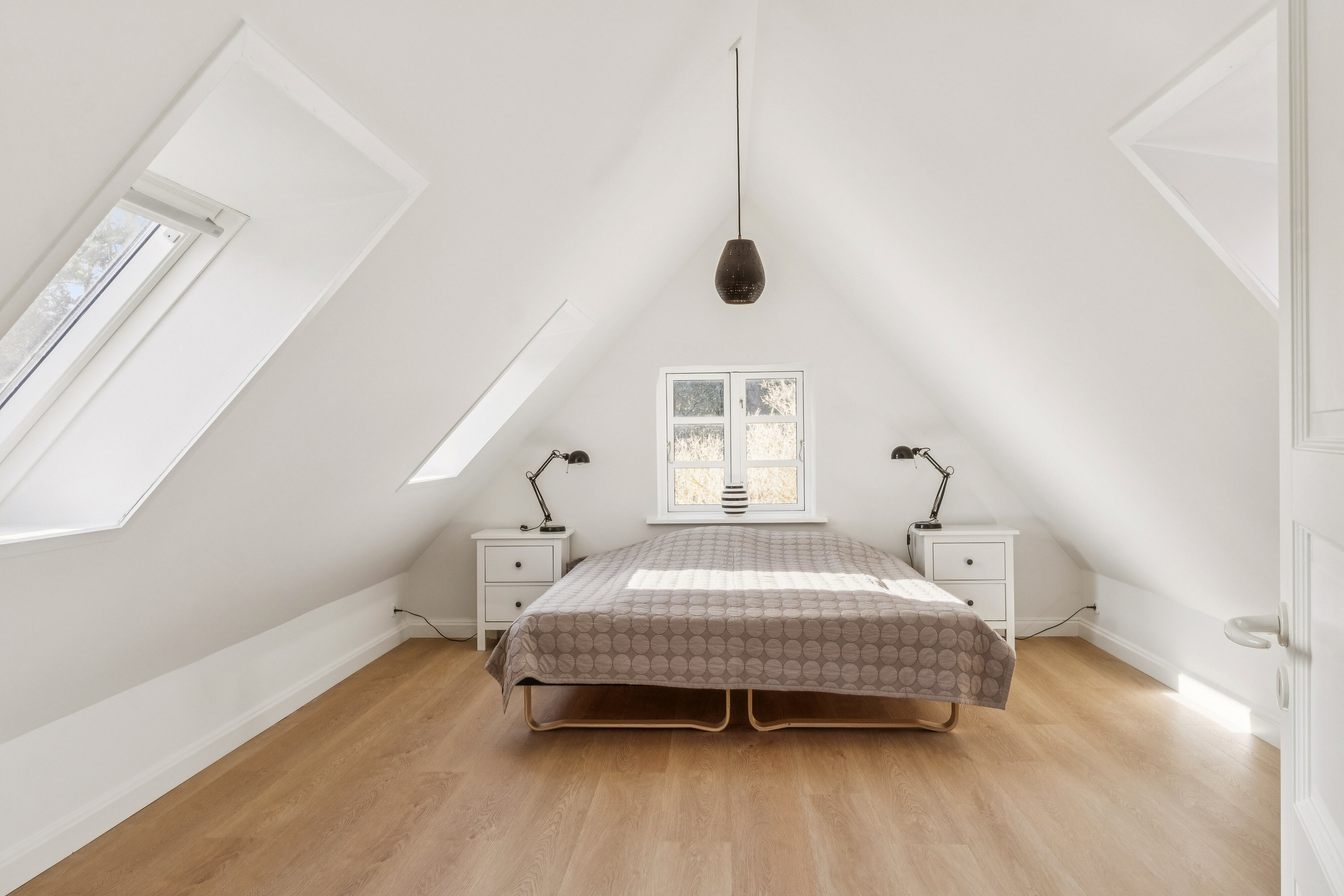 Fremhævet soveværelse billede i fuldskærmstilstand. Billede af Vinkelkrogen 3, 4540 Fårevejle