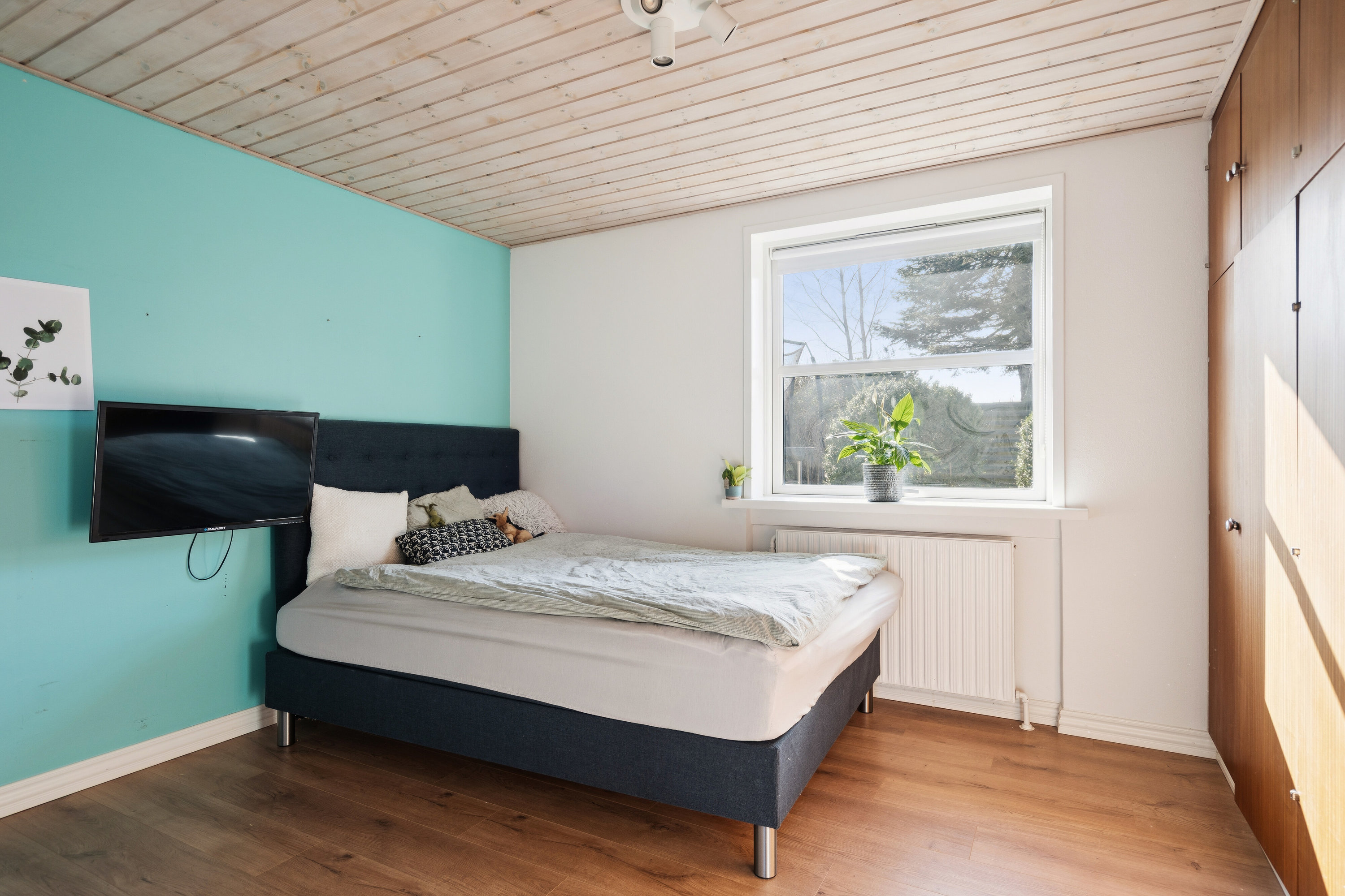 Fremhævet soveværelse billede i fuldskærmstilstand. Billede af Pernillesvej 3, 9800 Hjørring