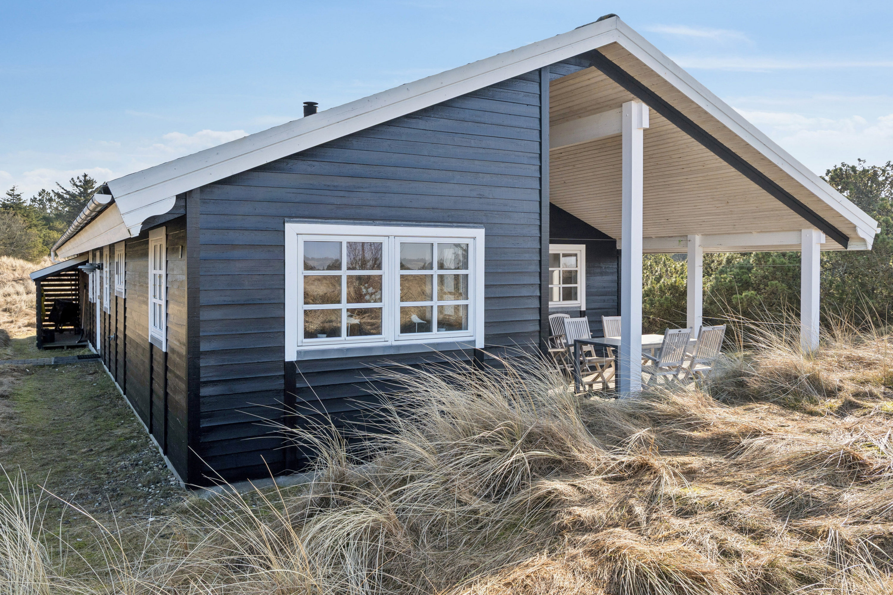 Fremhævet set fra haven billede i fuldskærmstilstand. Billede af Fasanvej 5, Tversted, 9881 Bindslev