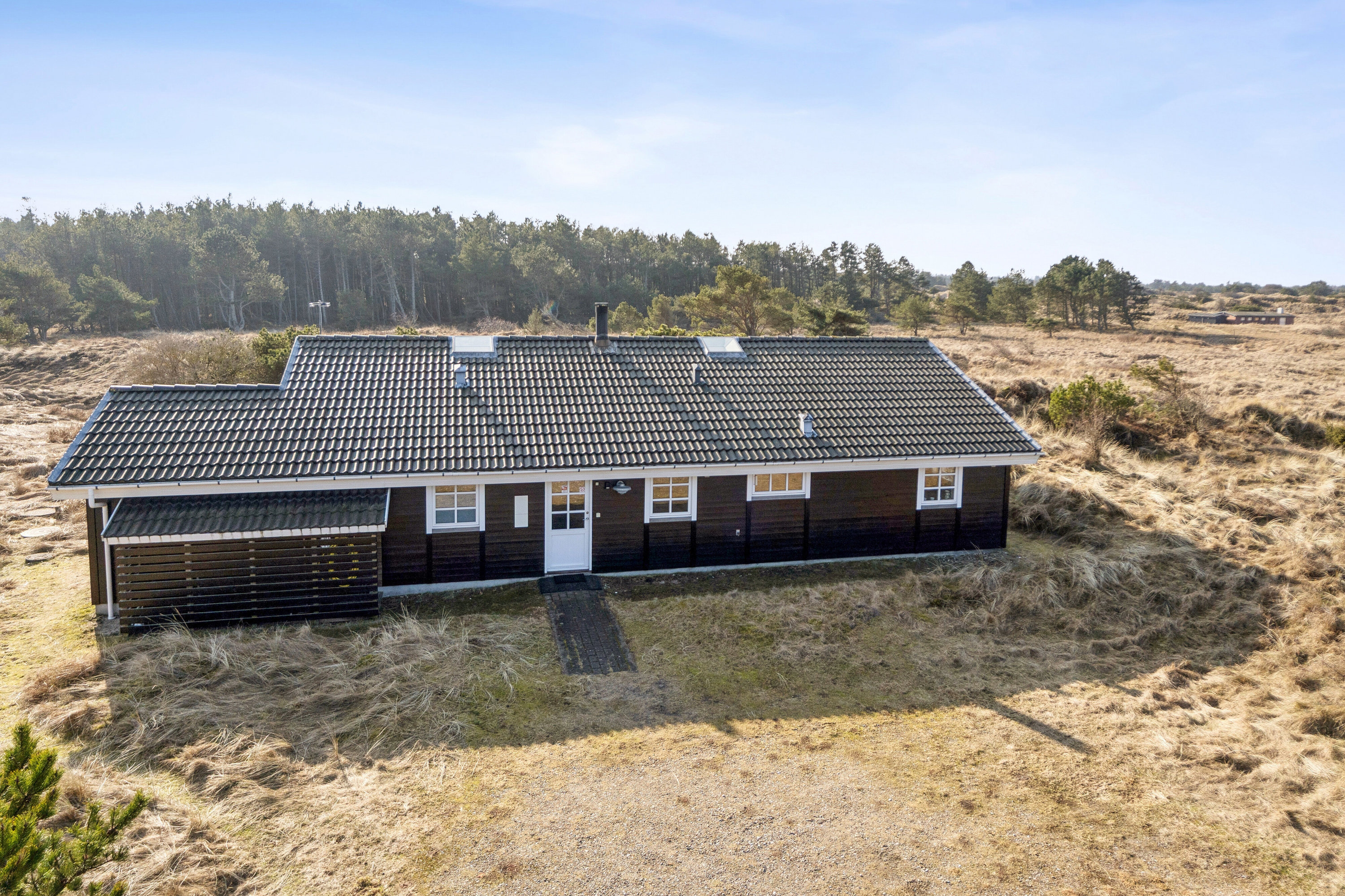 Fremhævet set fra haven billede i fuldskærmstilstand. Billede af Fasanvej 5, Tversted, 9881 Bindslev