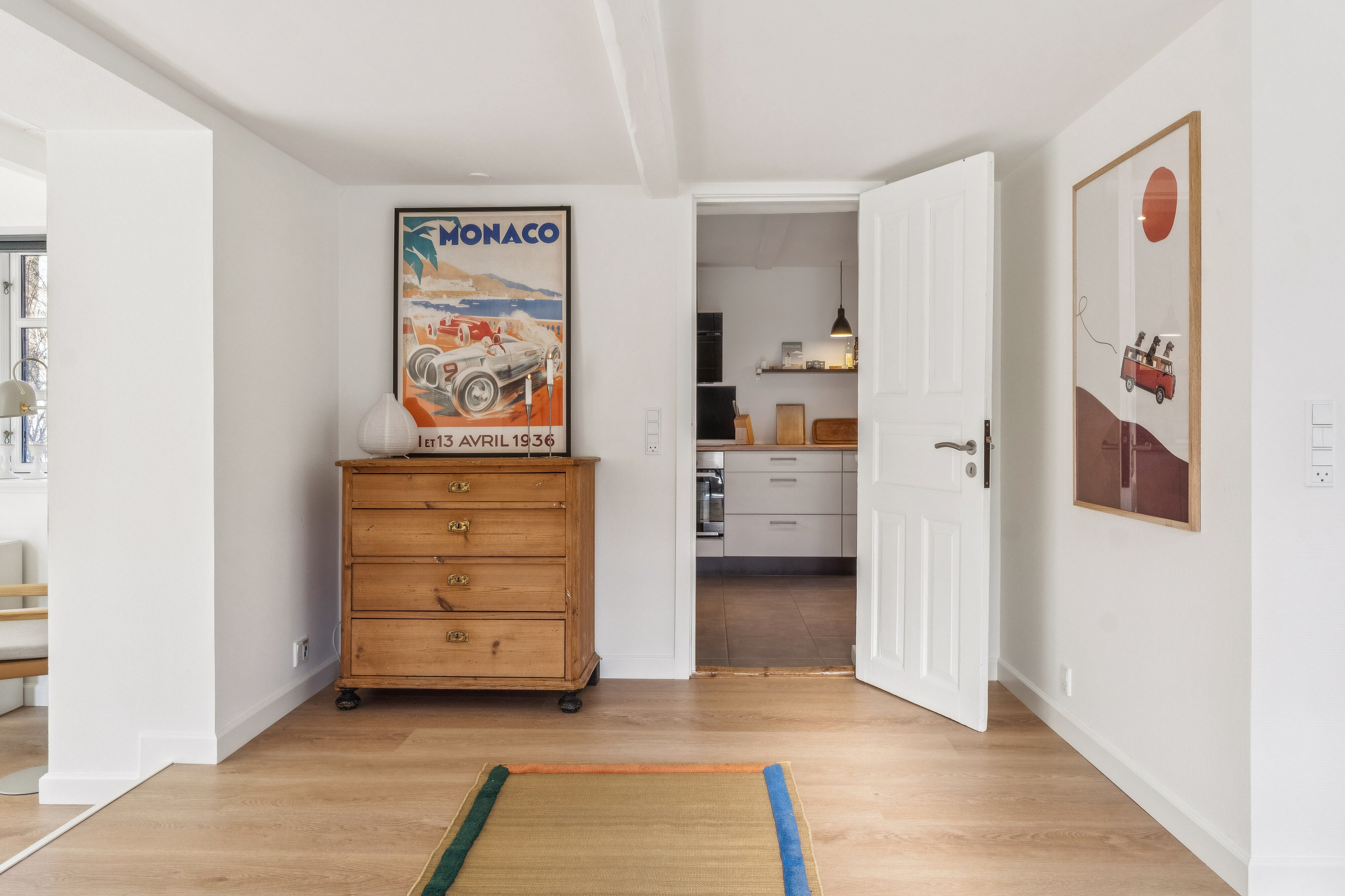 Fremhævet gang billede i fuldskærmstilstand. Billede af Vinkelkrogen 3, 4540 Fårevejle