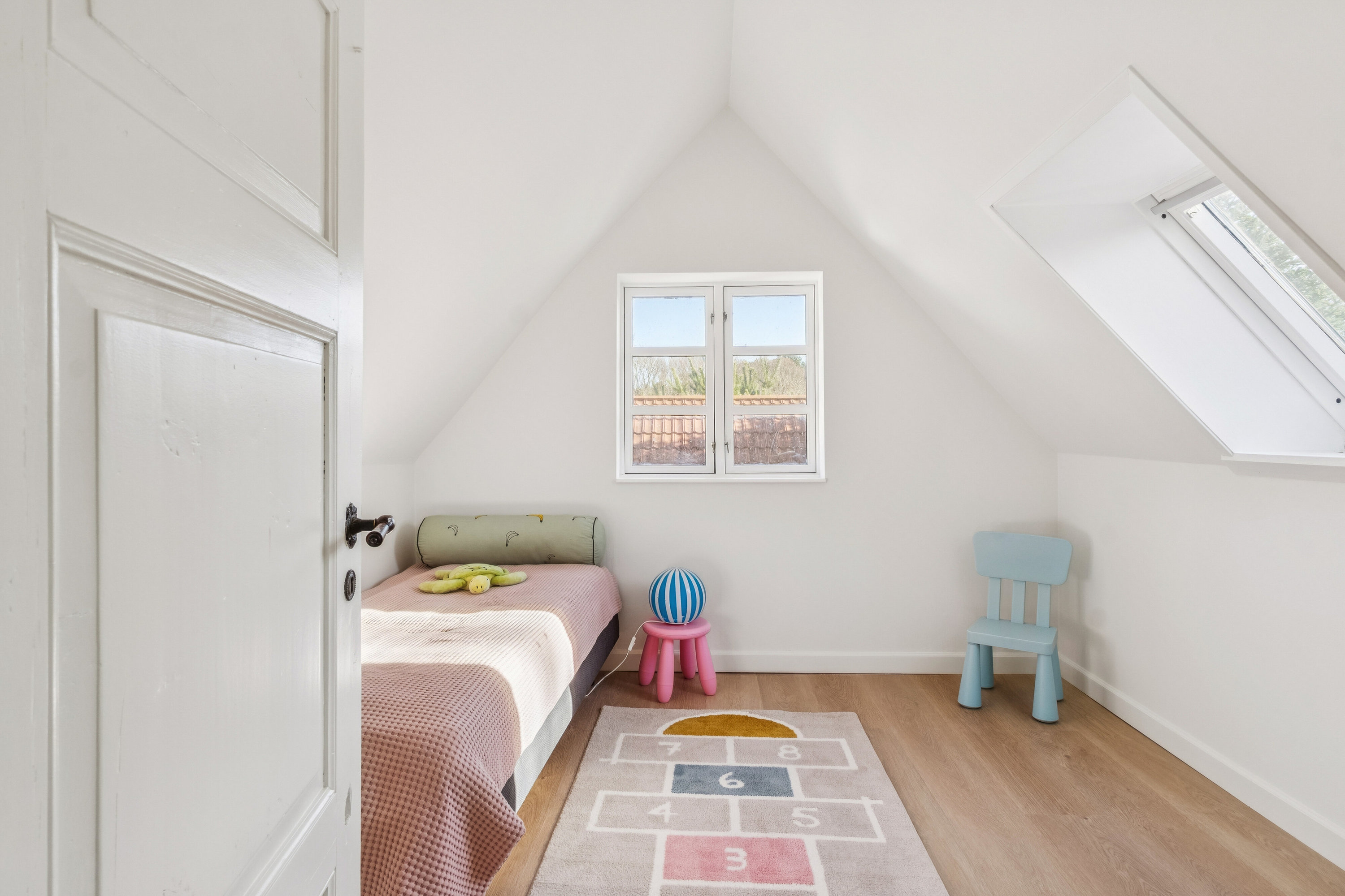 Fremhævet soveværelse billede i fuldskærmstilstand. Billede af Vinkelkrogen 3, 4540 Fårevejle