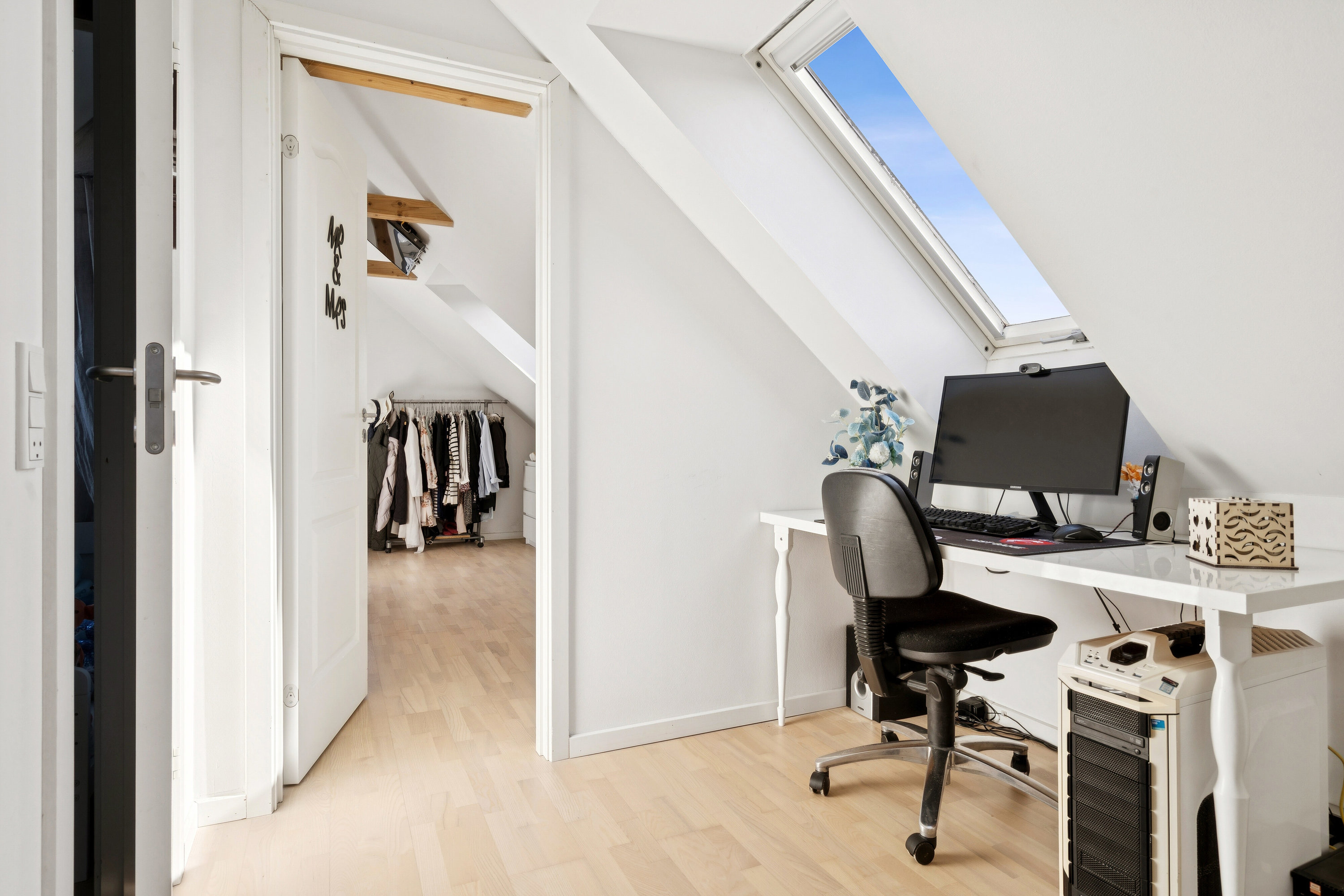 Fremhævet arbejdsværelse billede i fuldskærmstilstand. Billede af Brøderupvej 4, Brøderup, 4733 Tappernøje