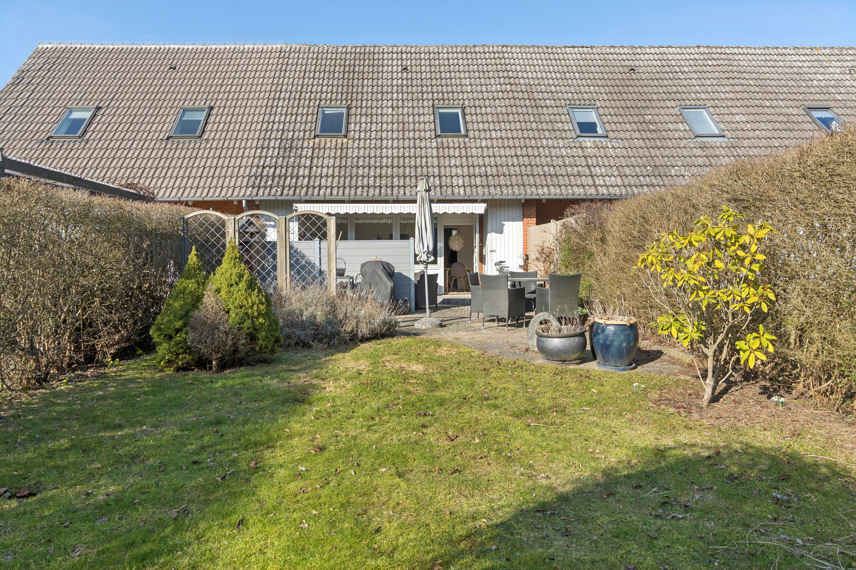 Fremhævet set fra haven billede i fuldskærmstilstand. Billede af Brydes Alle 21, 4200 Slagelse