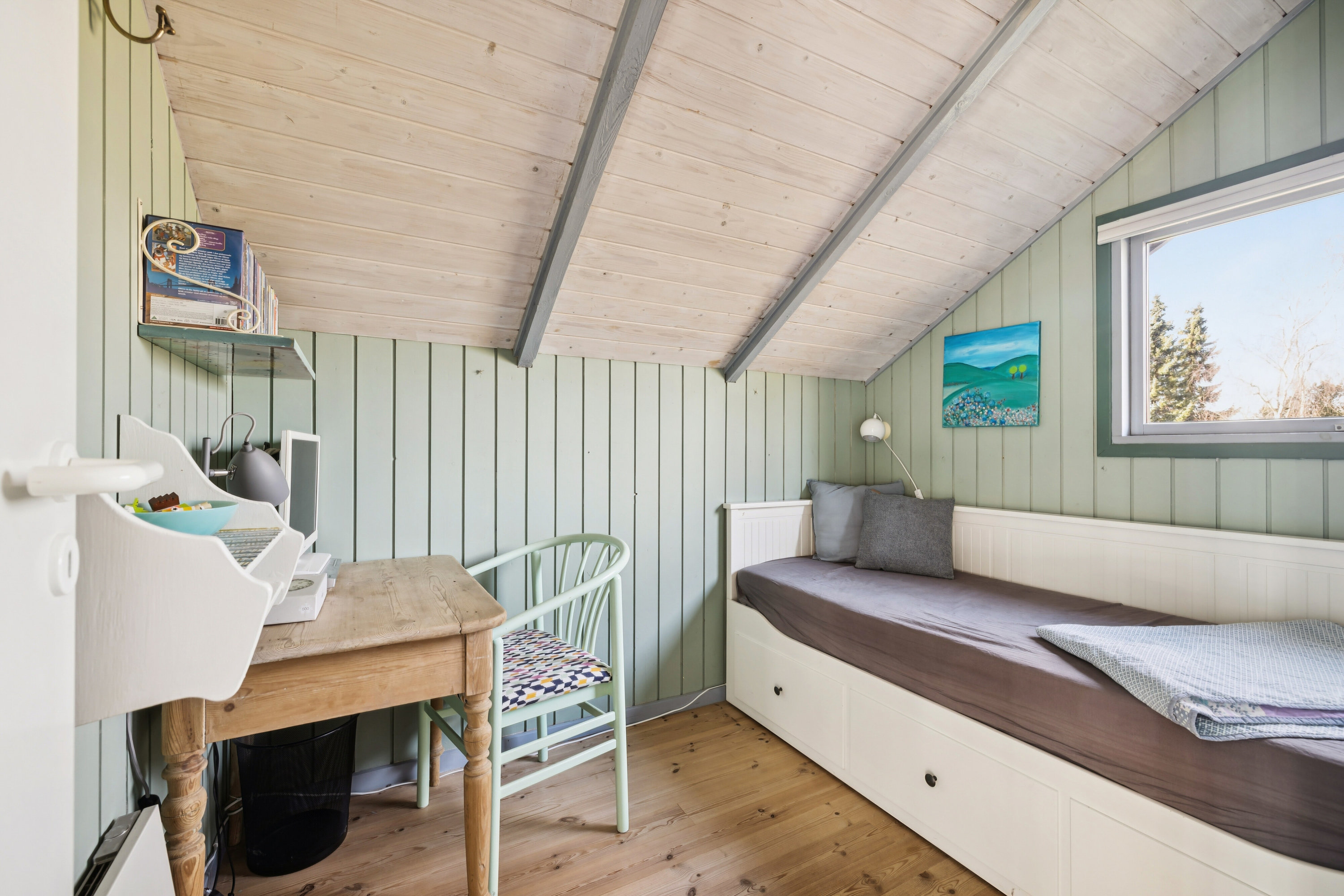 Fremhævet soveværelse billede i fuldskærmstilstand. Billede af Rønnevænget 3, Hesselbjerg, 5932 Humble