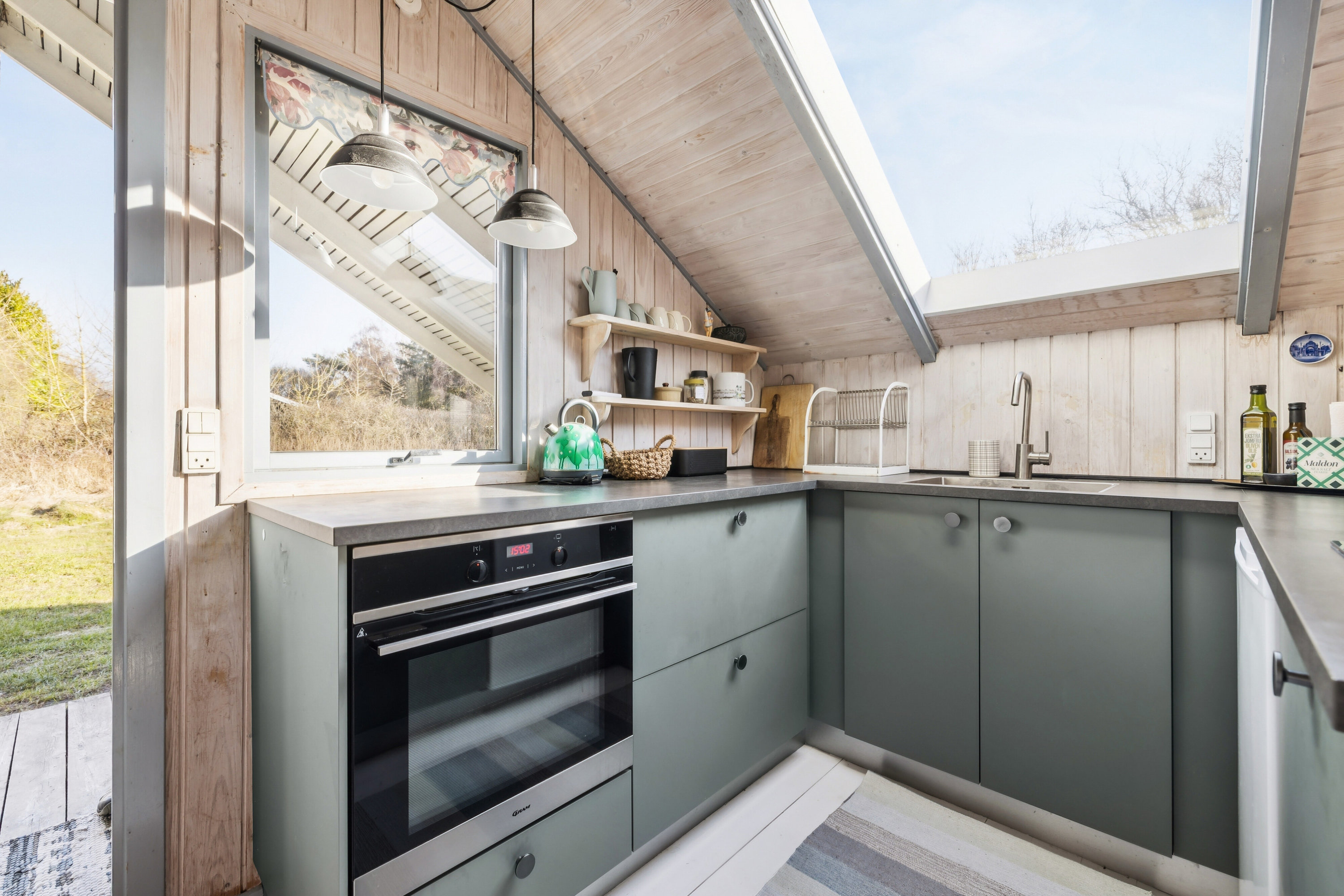 Fremhævet køkken billede i fuldskærmstilstand. Billede af Rønnevænget 3, Hesselbjerg, 5932 Humble