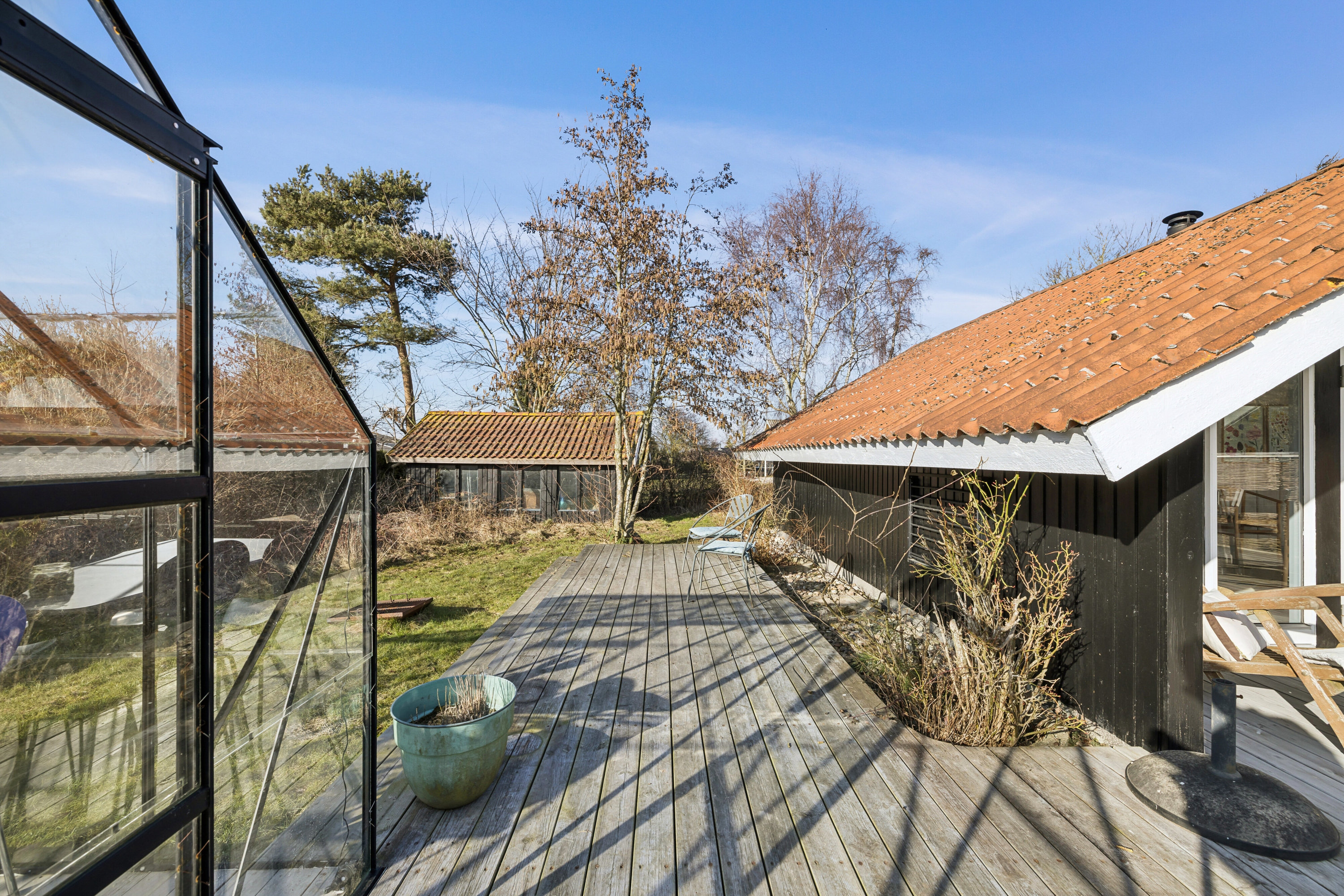 Fremhævet udendørs billede i fuldskærmstilstand. Billede af Rønnevænget 3, Hesselbjerg, 5932 Humble