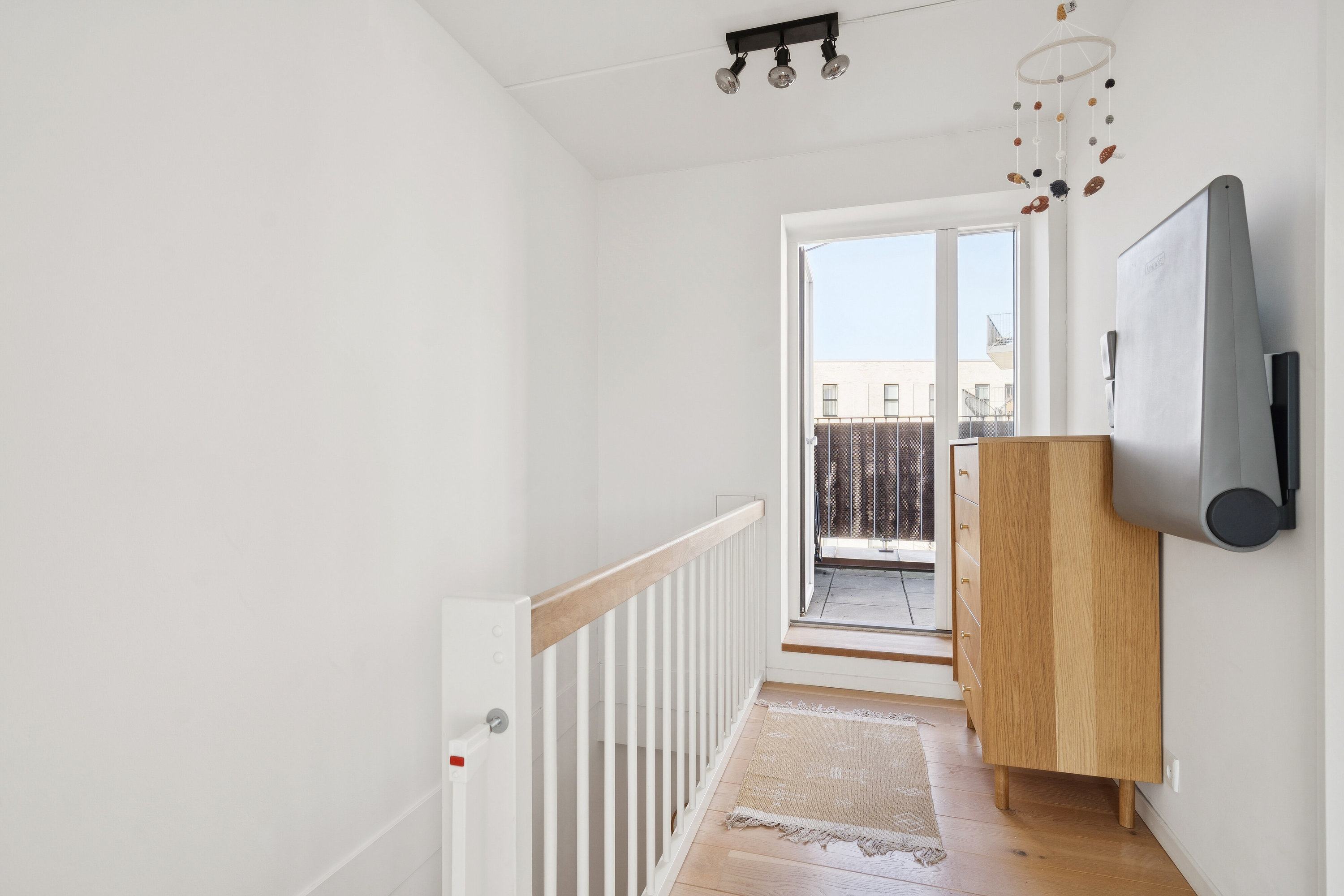 Fremhævet hall billede i fuldskærmstilstand. Billede af Kaffevej 54, 2610 Rødovre