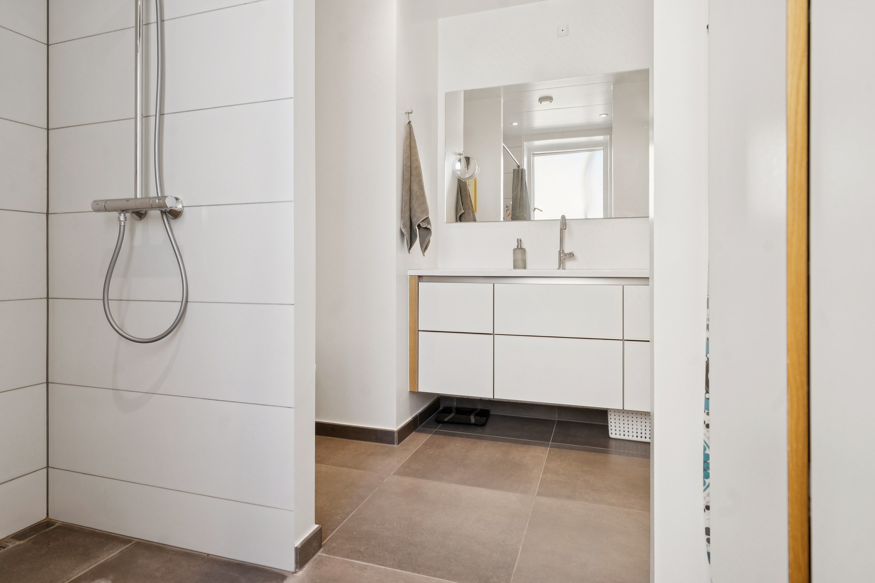 Fremhævet badeværelse billede i fuldskærmstilstand. Billede af Kaffevej 54, 2610 Rødovre