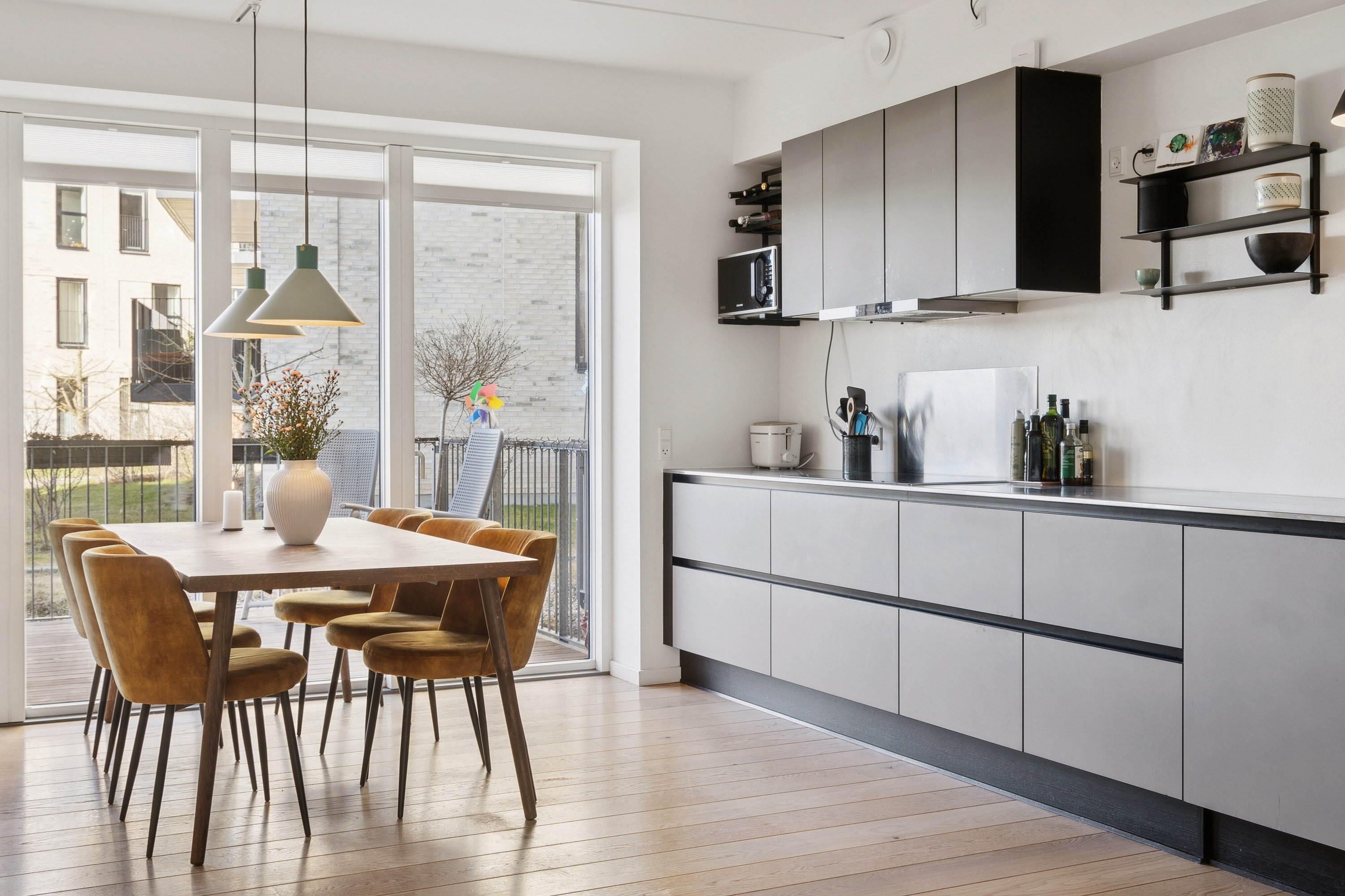 Fremhævet spisestue billede i fuldskærmstilstand. Billede af Kaffevej 54, 2610 Rødovre