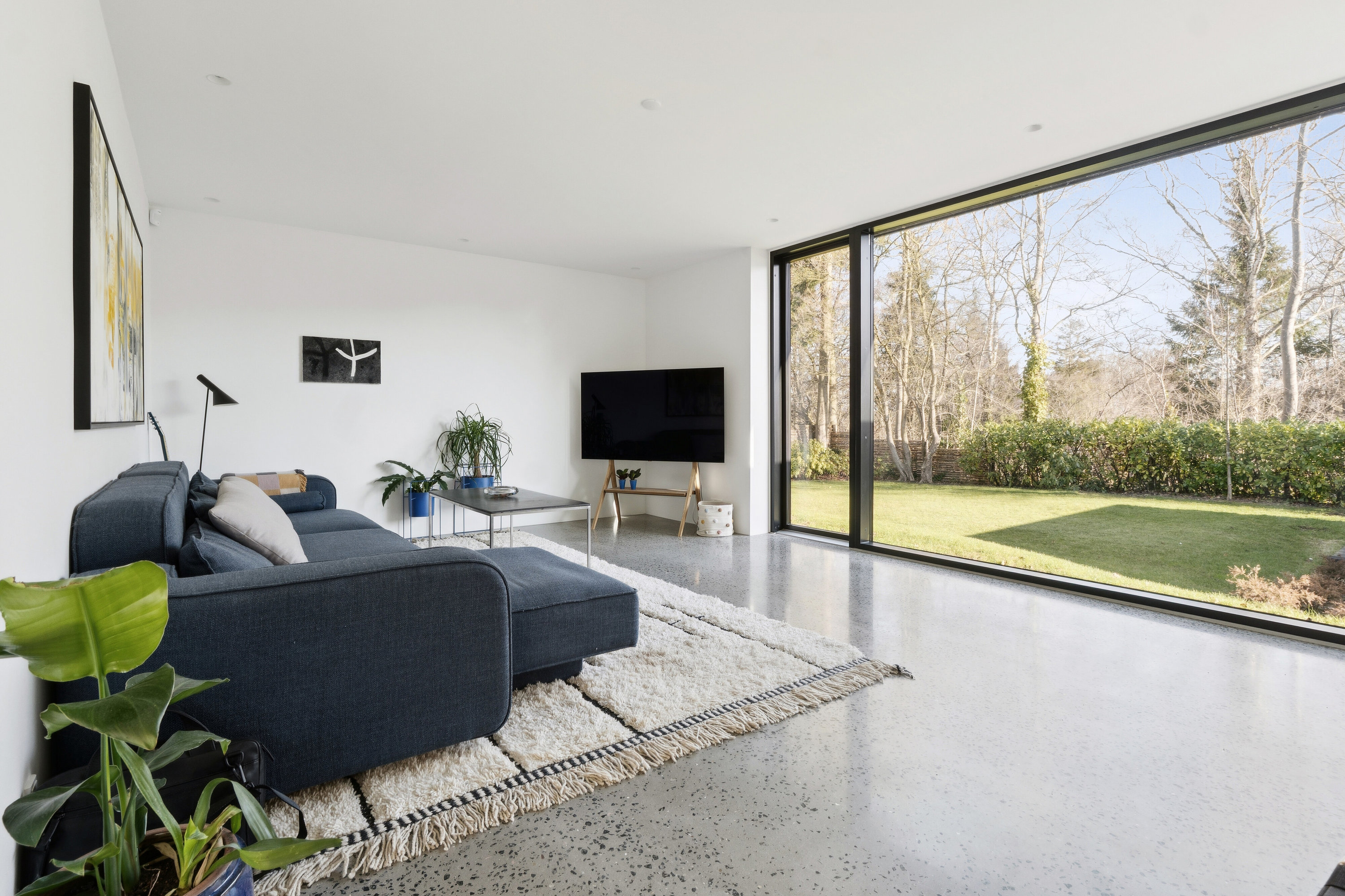 Fremhævet stue billede i fuldskærmstilstand. Billede af Ildervej 6, 8270 Højbjerg