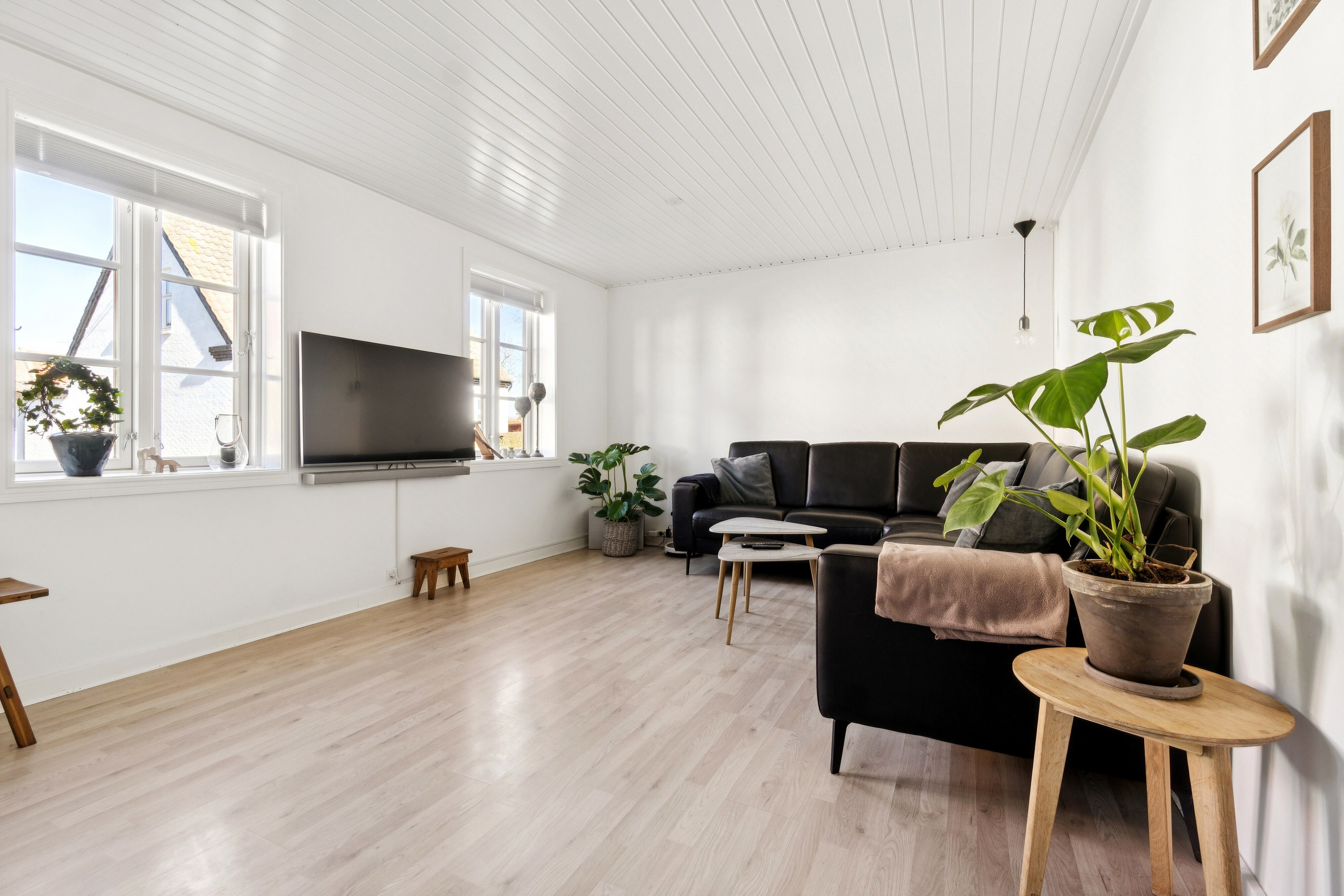 Fremhævet stue billede i fuldskærmstilstand. Billede af Søndergade 14, Klemensker, 3782 Klemensker