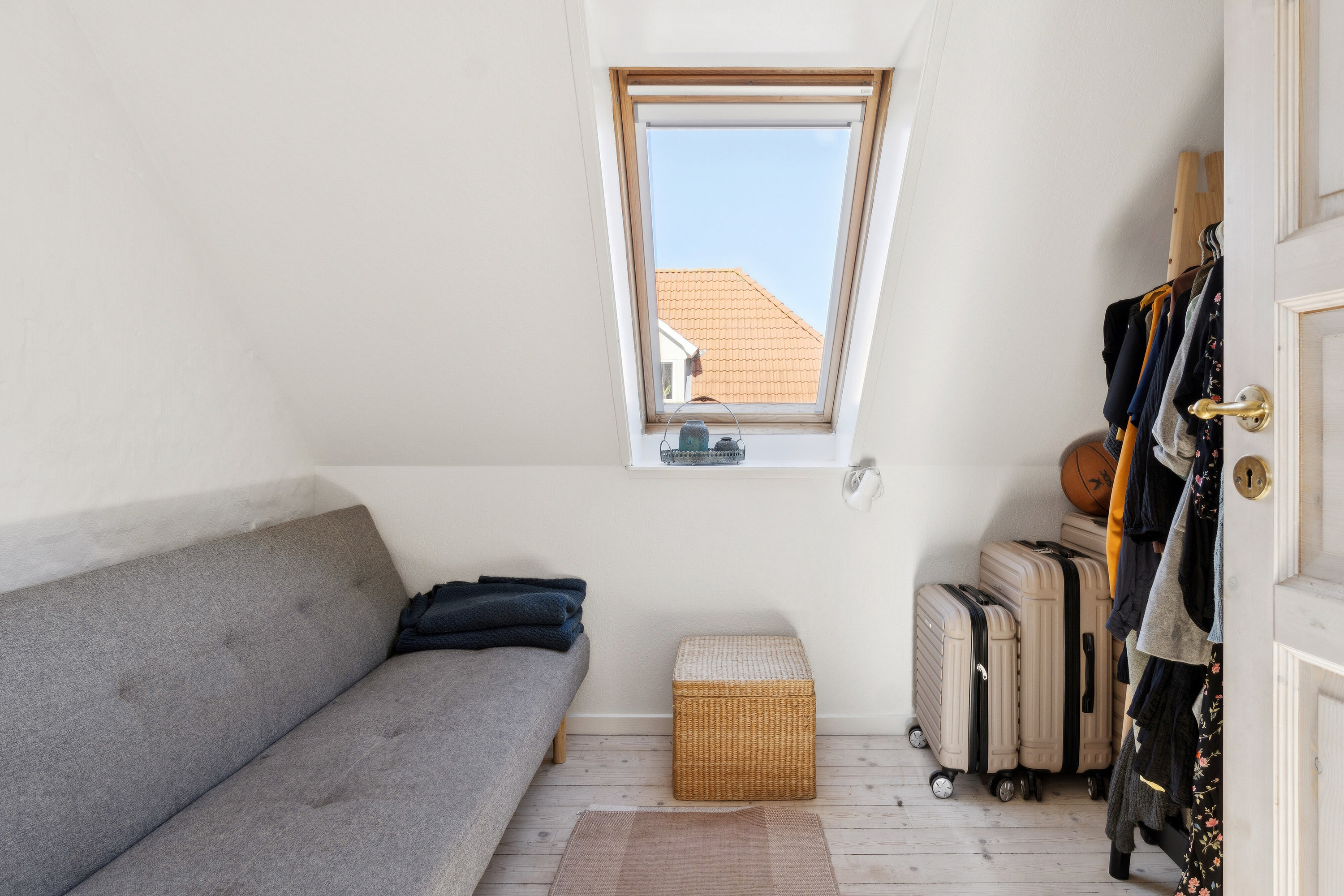 Fremhævet værelse billede i fuldskærmstilstand. Billede af Søndergade 14, Klemensker, 3782 Klemensker