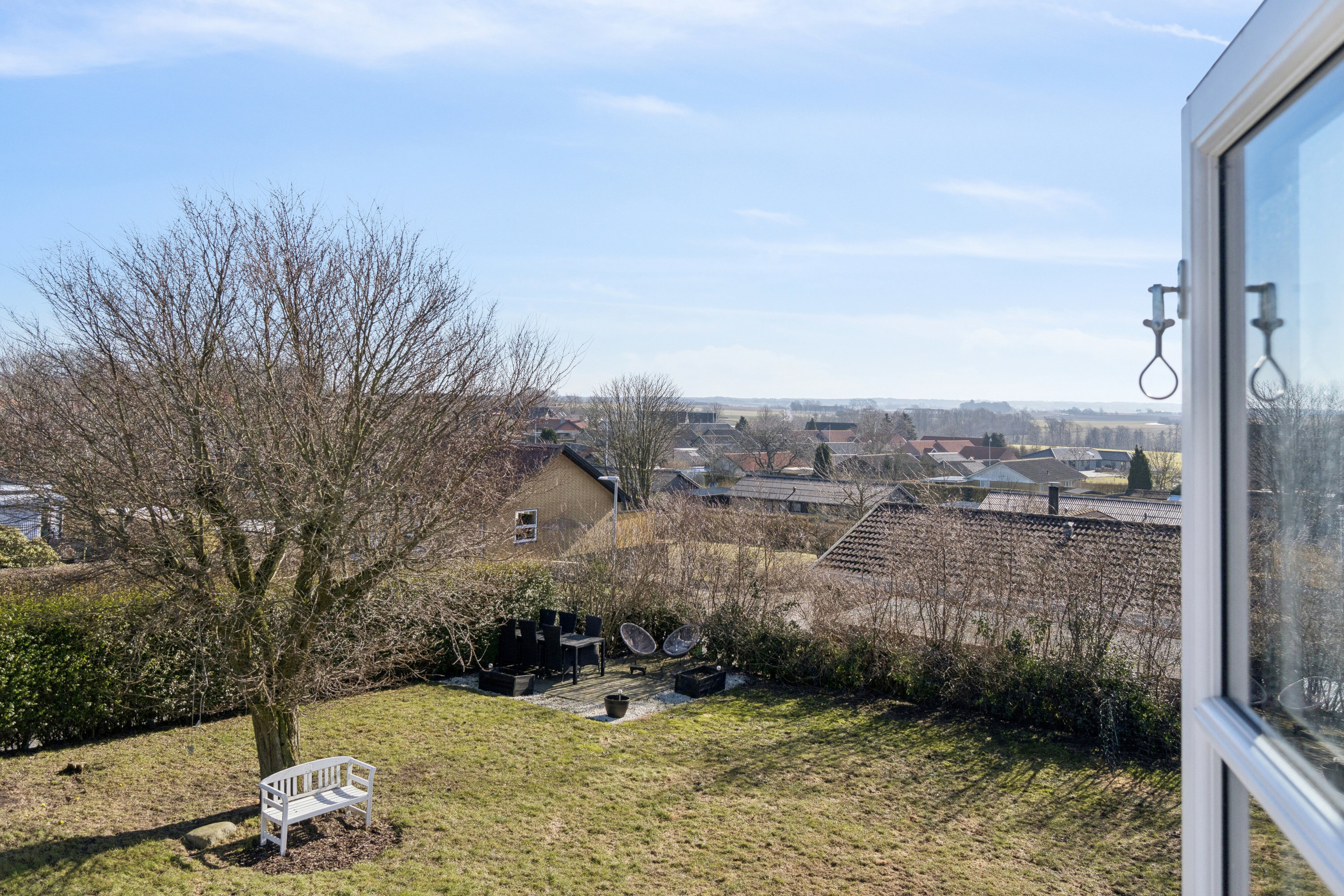 Fremhævet udendørs billede i fuldskærmstilstand. Billede af Søndergade 14, Klemensker, 3782 Klemensker