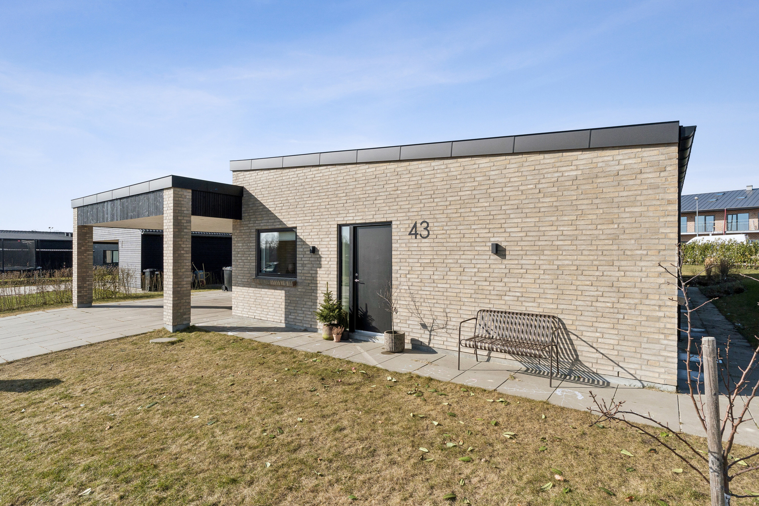 Fremhævet ejendommen billede i fuldskærmstilstand. Billede af Serinedalen 43, 8340 Malling