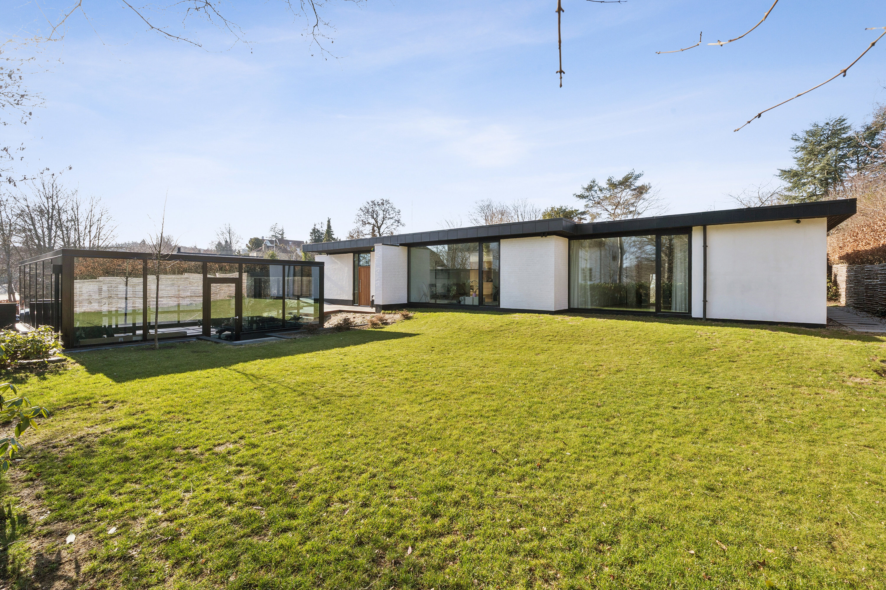 Fremhævet set fra haven billede i fuldskærmstilstand. Billede af Ildervej 6, 8270 Højbjerg