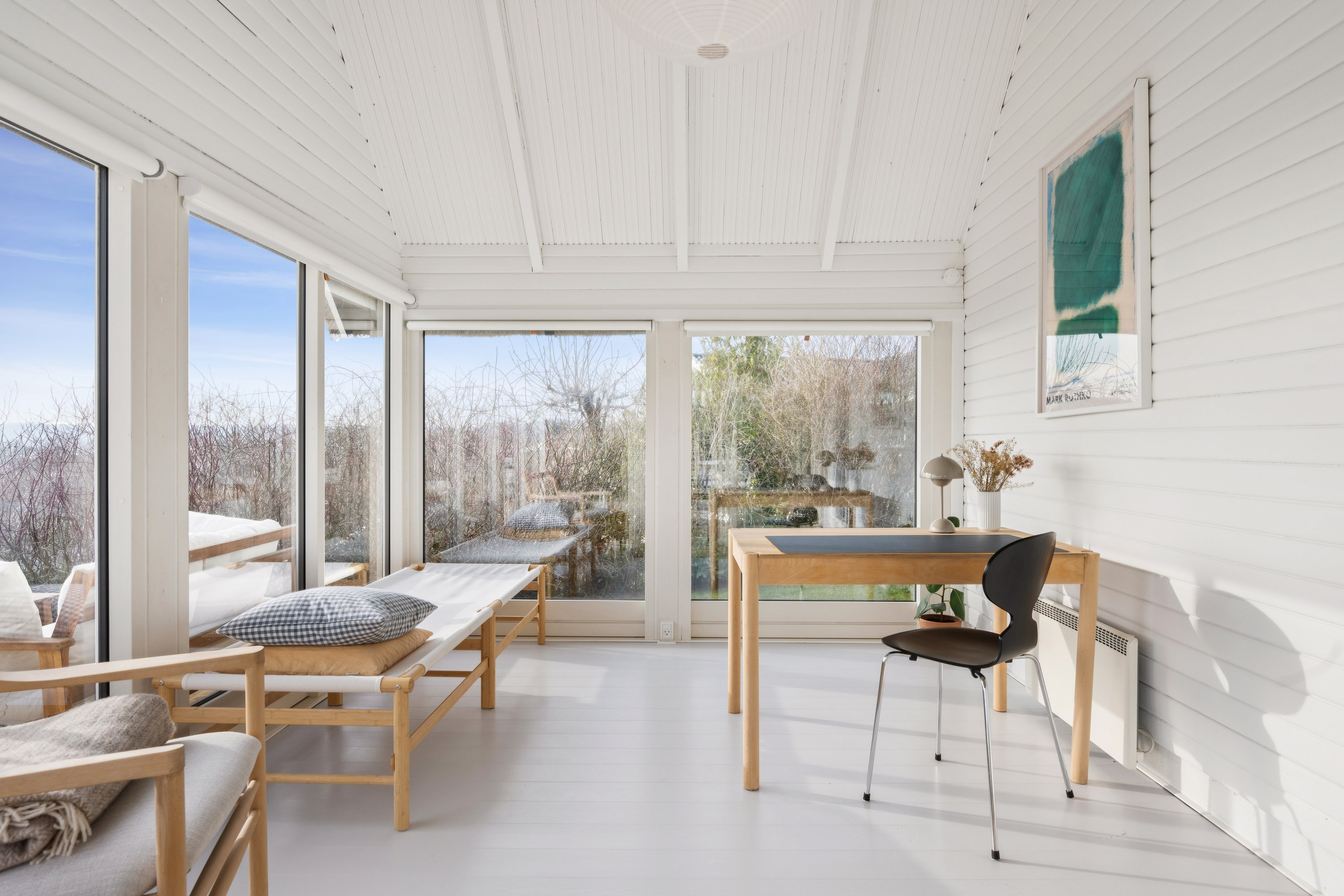 Fremhævet spisestue billede i fuldskærmstilstand. Billede af Peter Holms Vej 23, Lyngsbæk Strand, 8400 Ebeltoft