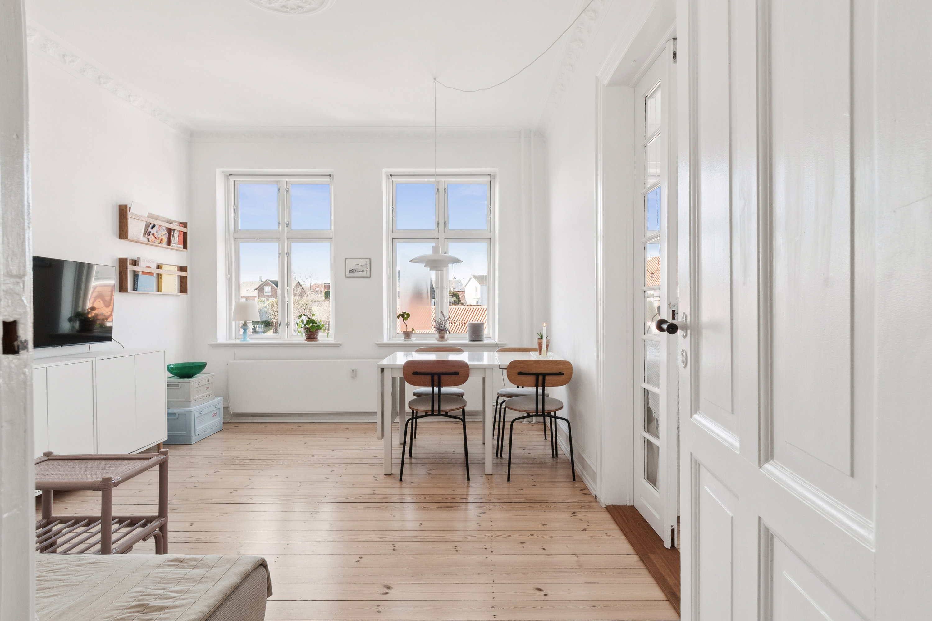 Fremhævet stue billede i fuldskærmstilstand. Billede af Stengade 8A, 3. th., 3000 Helsingør