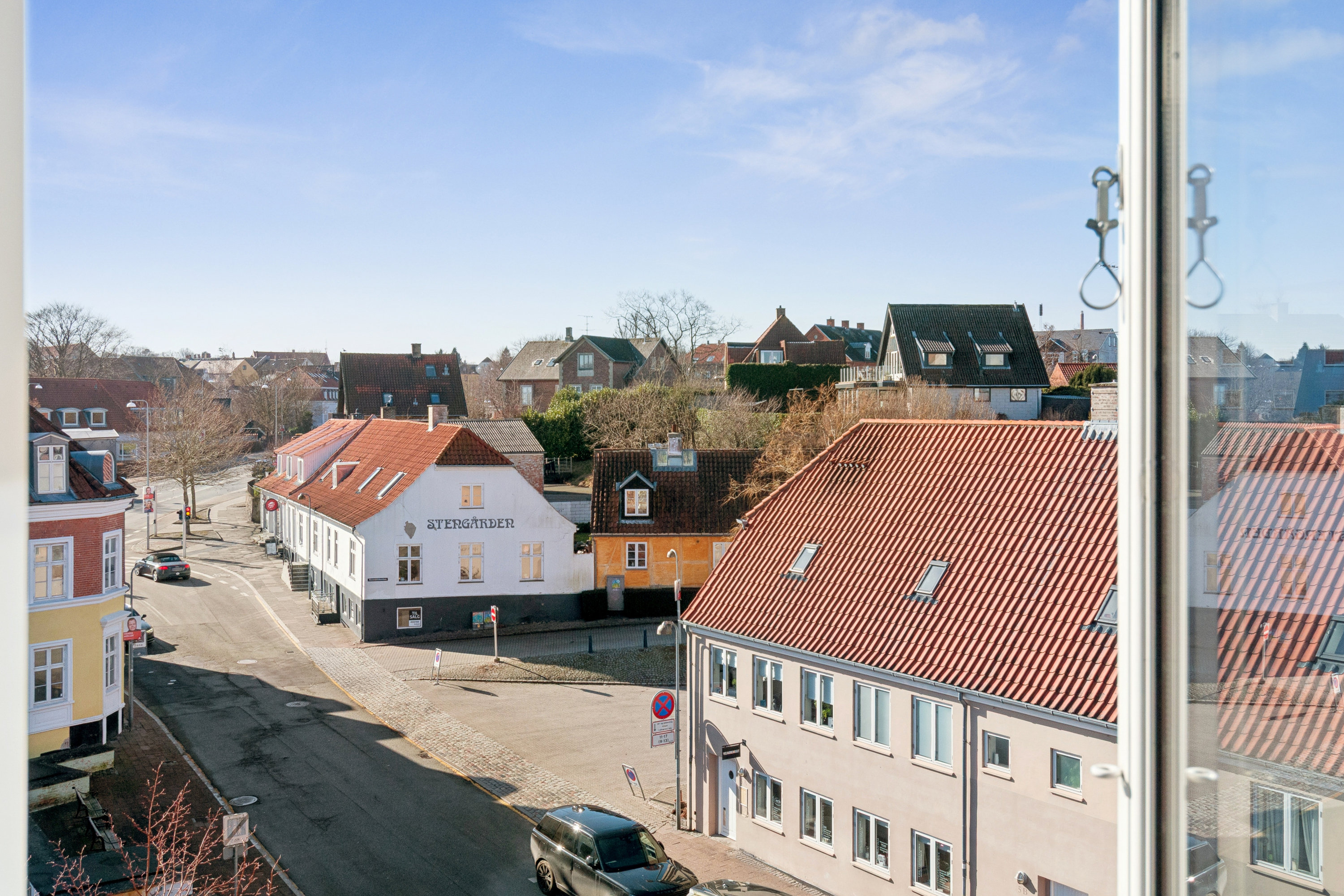 Fremhævet andet billede i fuldskærmstilstand. Billede af Stengade 8A, 3. th., 3000 Helsingør