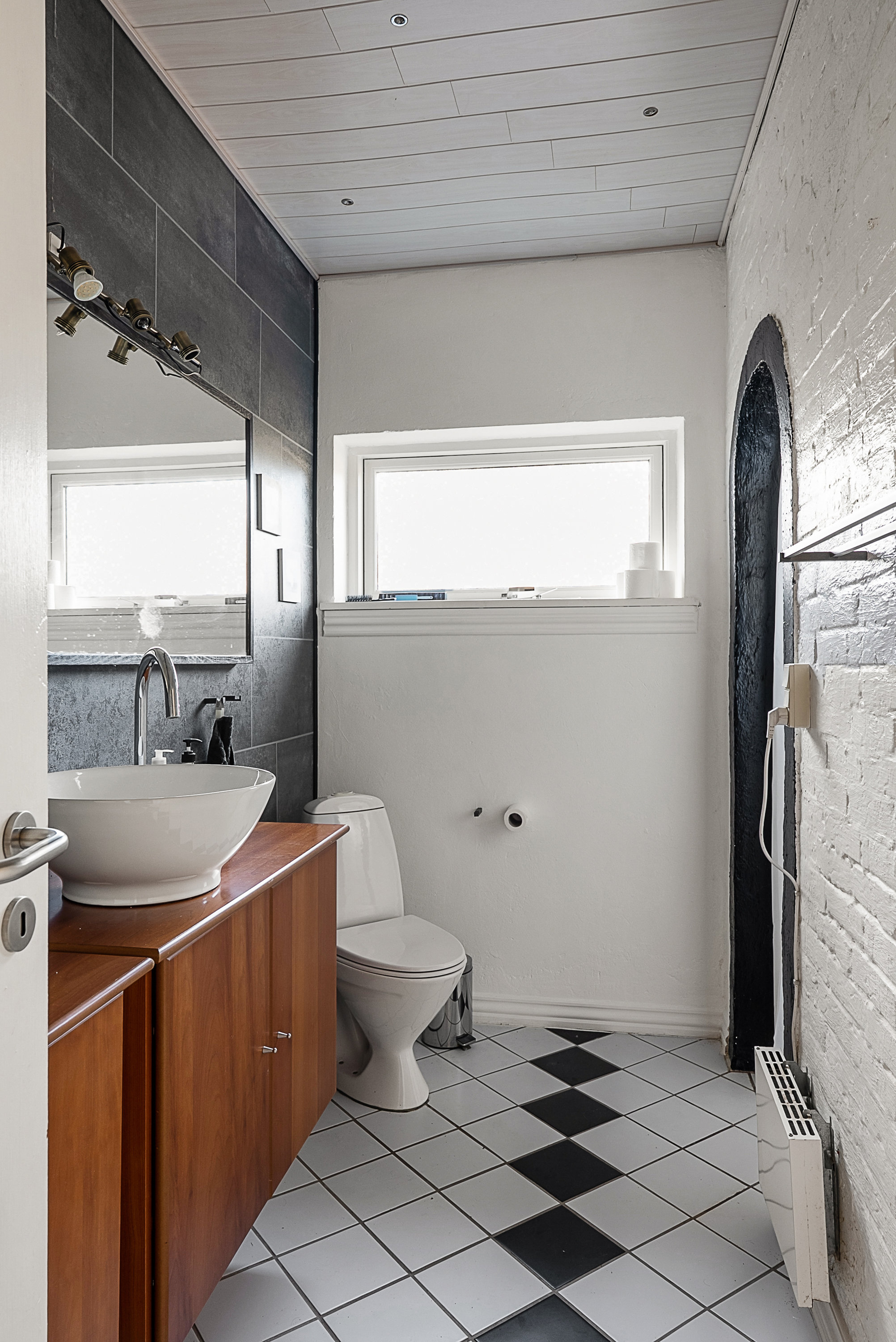 Fremhævet badeværelse billede i fuldskærmstilstand. Billede af Bredgade 106, 5485 Skamby