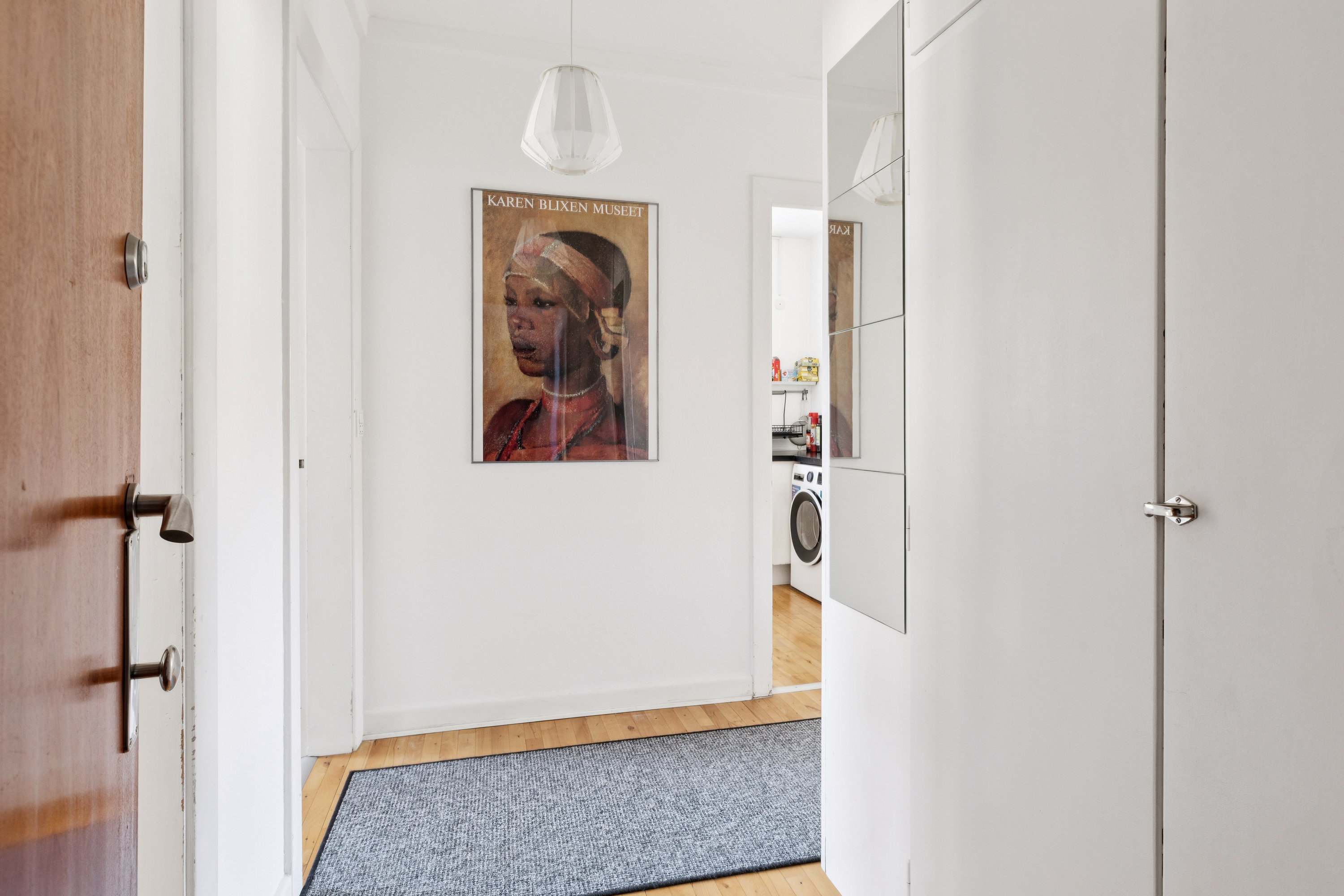 Fremhævet entré billede i fuldskærmstilstand. Billede af Dybendalsvej 67, 1. tv., 2720 Vanløse