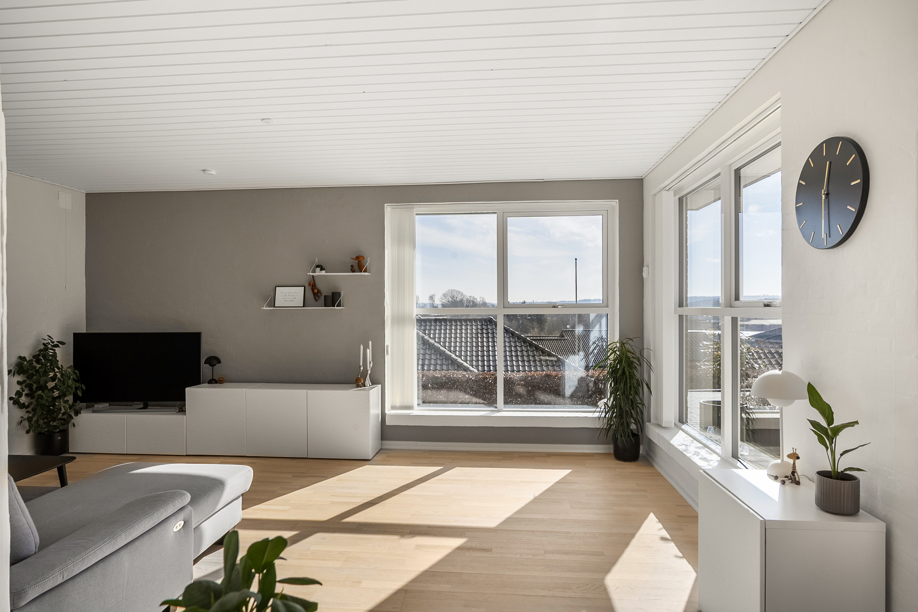 Fremhævet stue billede i fuldskærmstilstand. Billede af Skovbakken 45, 6200 Aabenraa